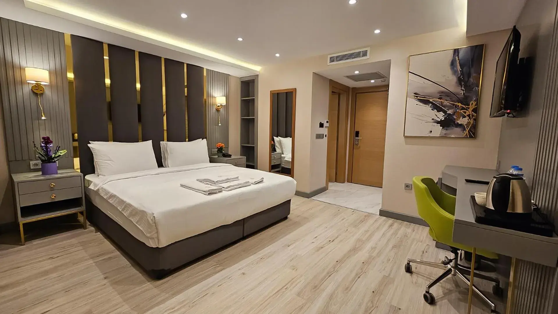 Bed in The Külsümz Hotel Bed in The Külsümz Hotel