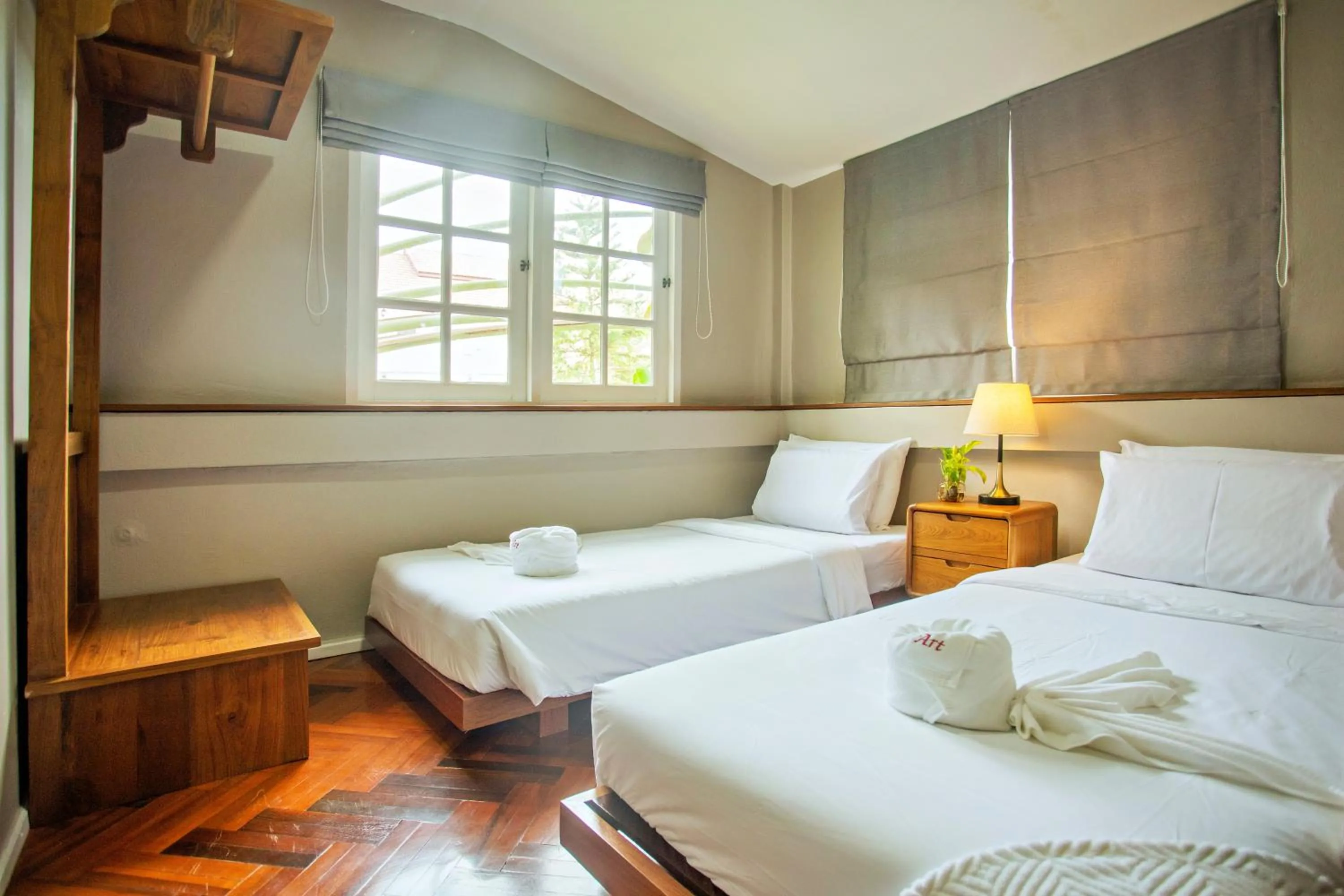 Double Room with Private Bathroom in Art house Old City