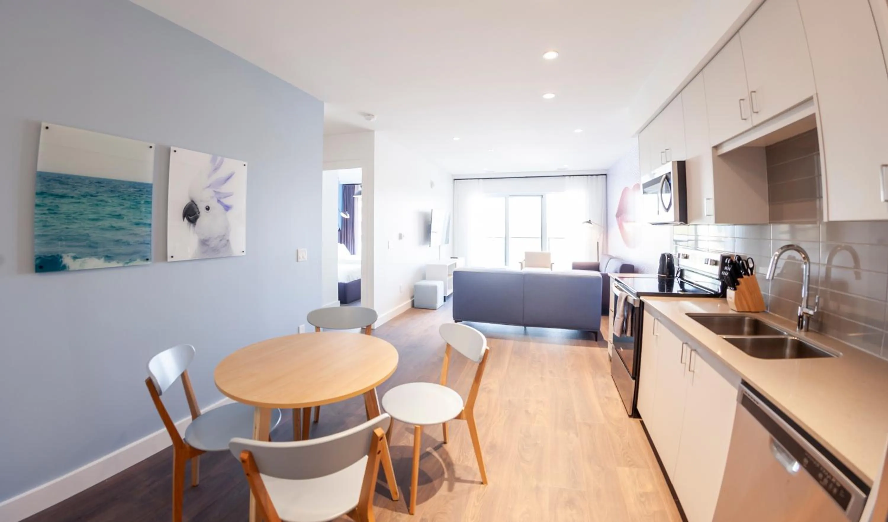 Coffee/tea facilities in The Laundry Rooms Gaslight Cambridge