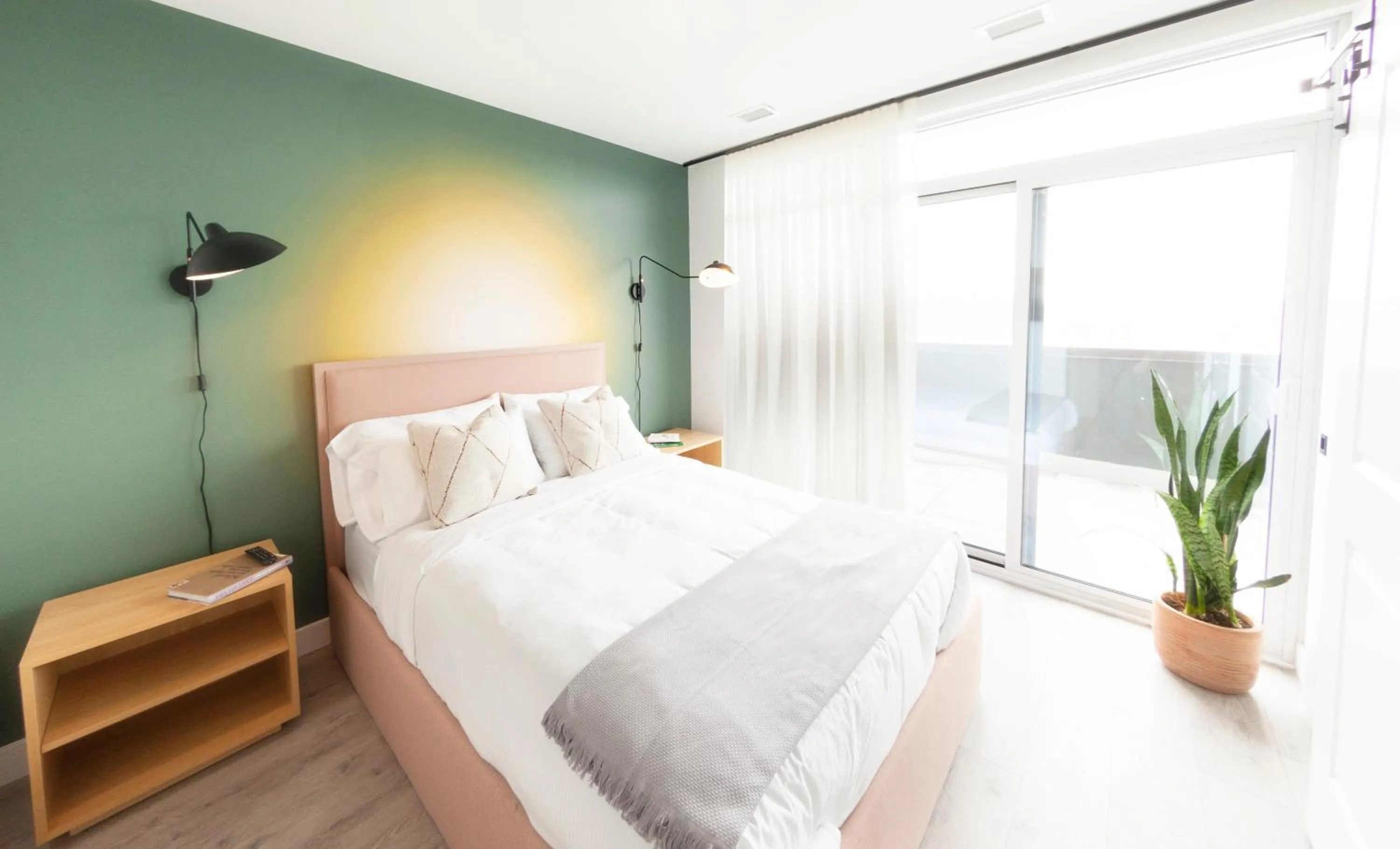 Bedroom, Bed in The Laundry Rooms Gaslight Cambridge