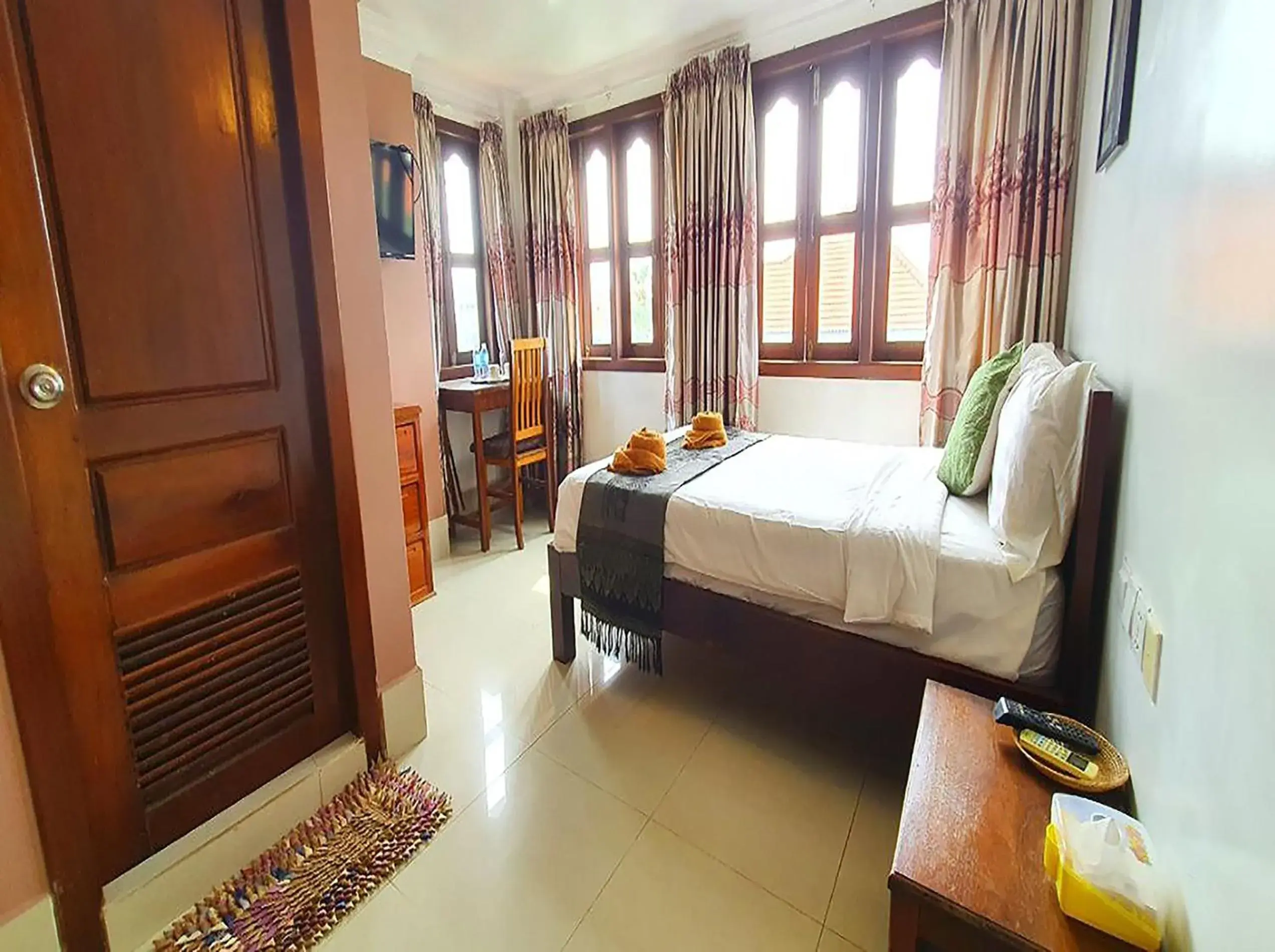 Queen Room in Nary Villa Queen Room in Nary Villa