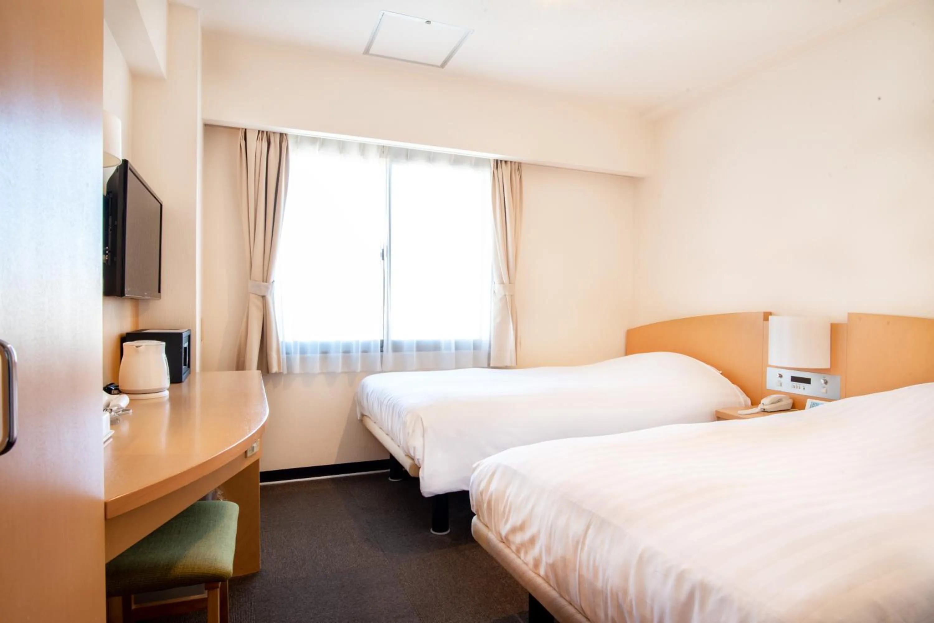 Twin Room - single occupancy - Non-Smoking in le Lac Hotel Yokkaichi