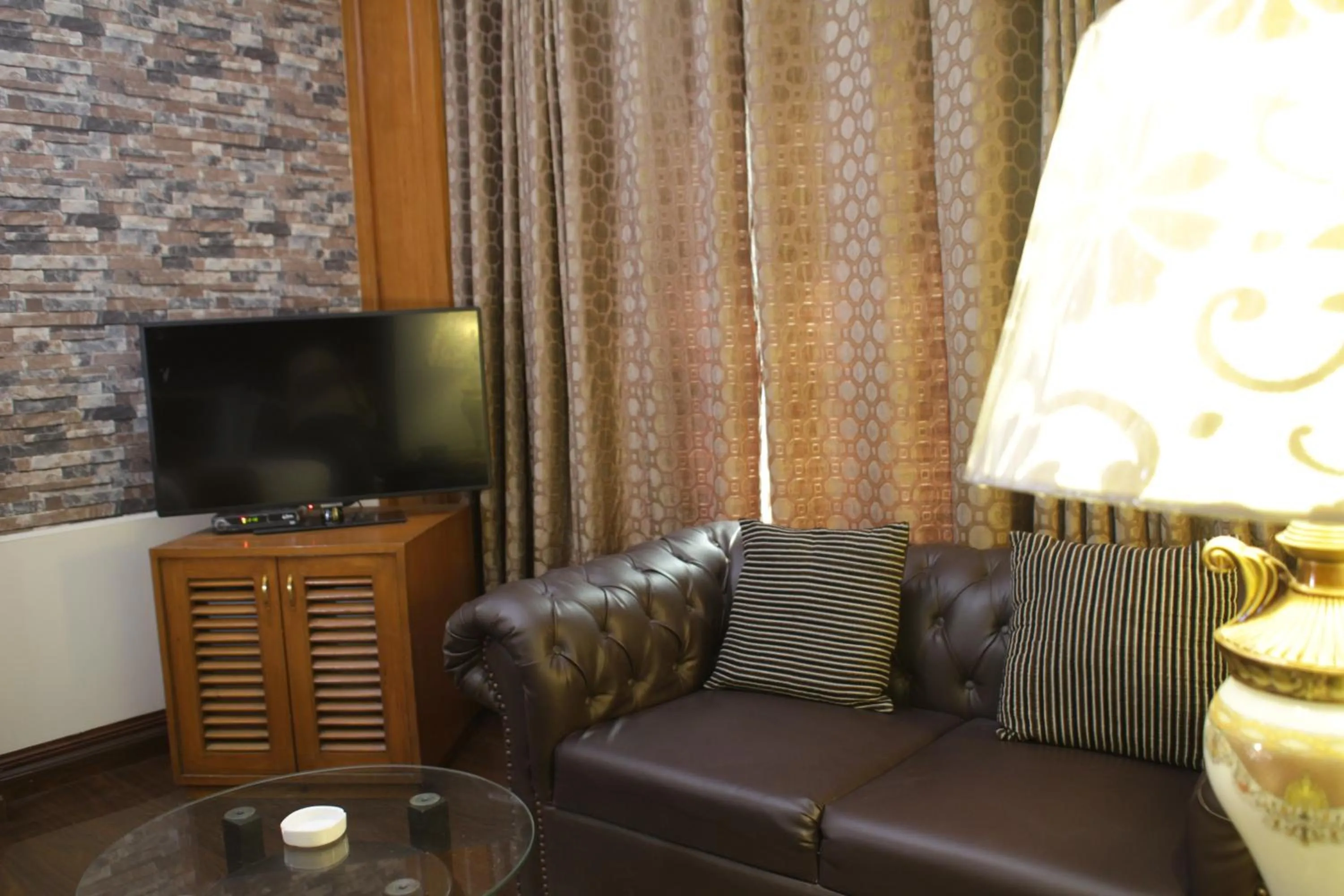 Business facilities in Hilton Suites Lahore