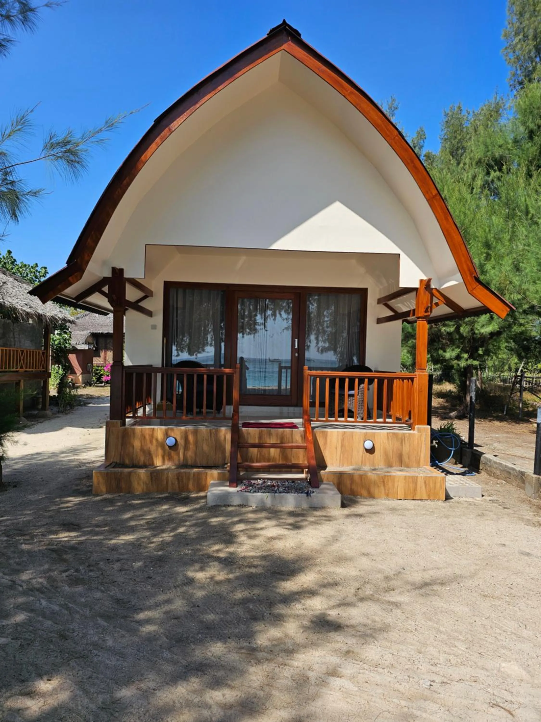 Bungalow - Beach Front in Bluecoral Bungalows