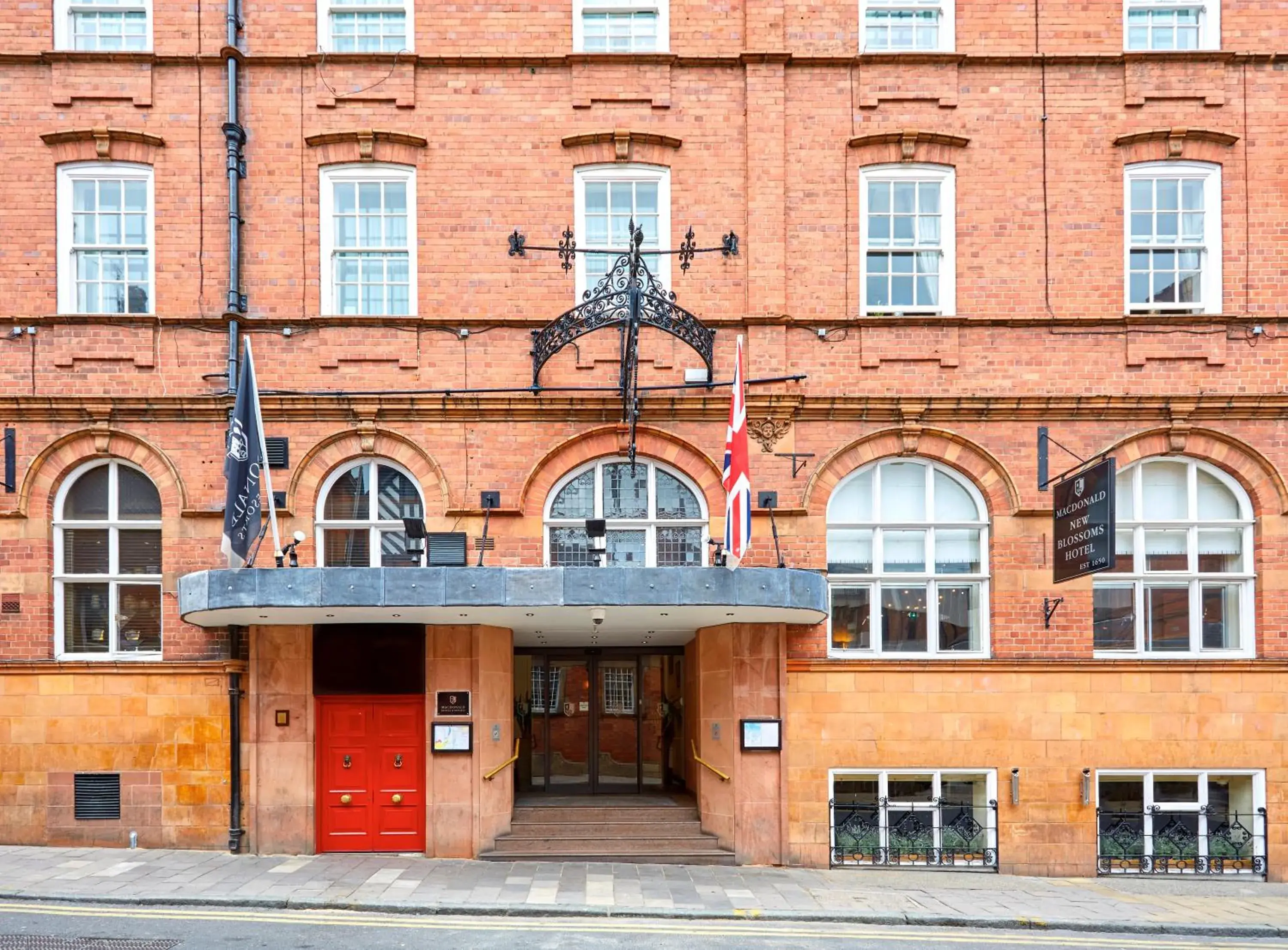 Property building in Macdonald New Blossoms Hotel Chester Property building in Macdonald New Blossoms Hotel Chester