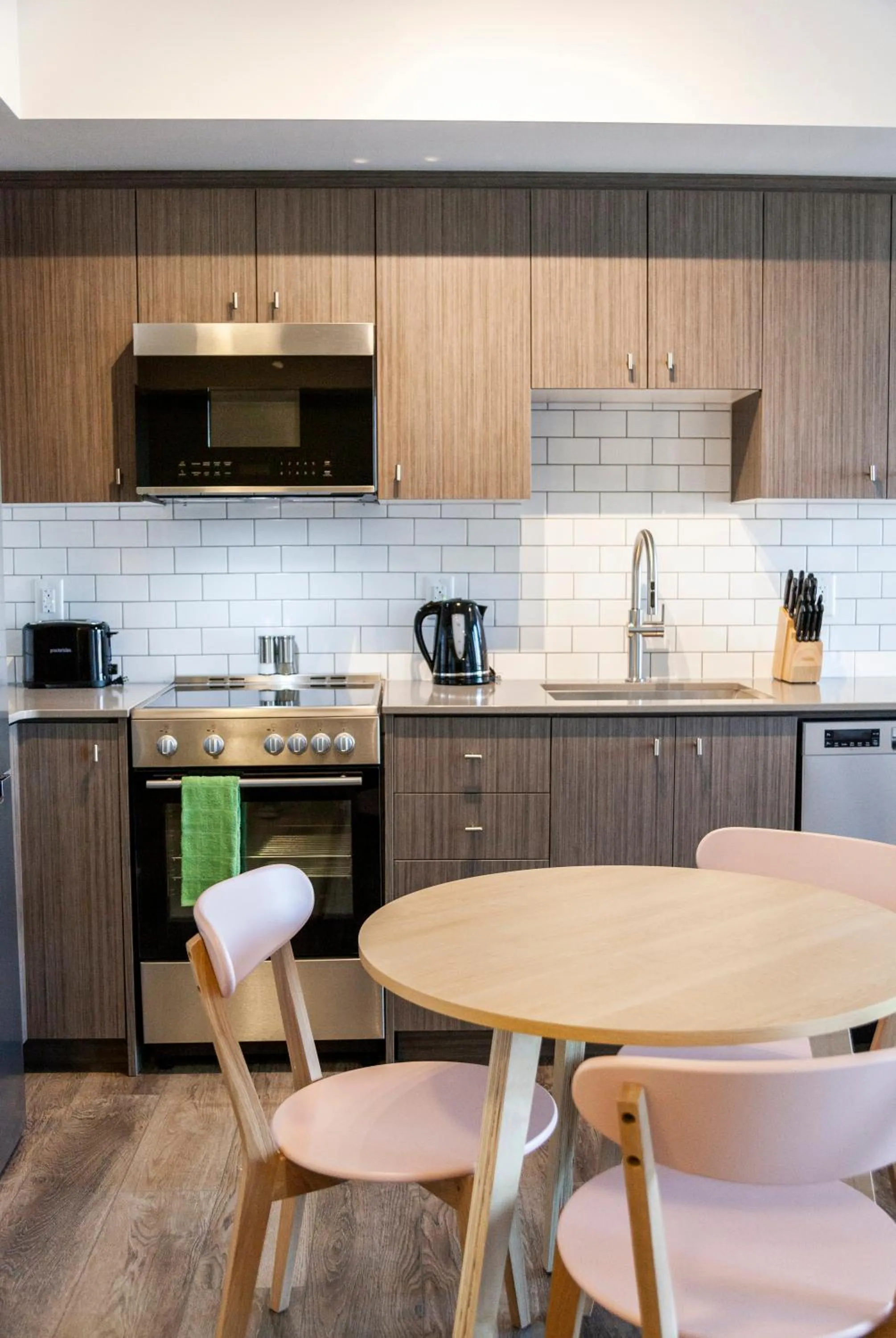 Coffee/tea facilities in The Laundry Rooms Station Park Kitchener