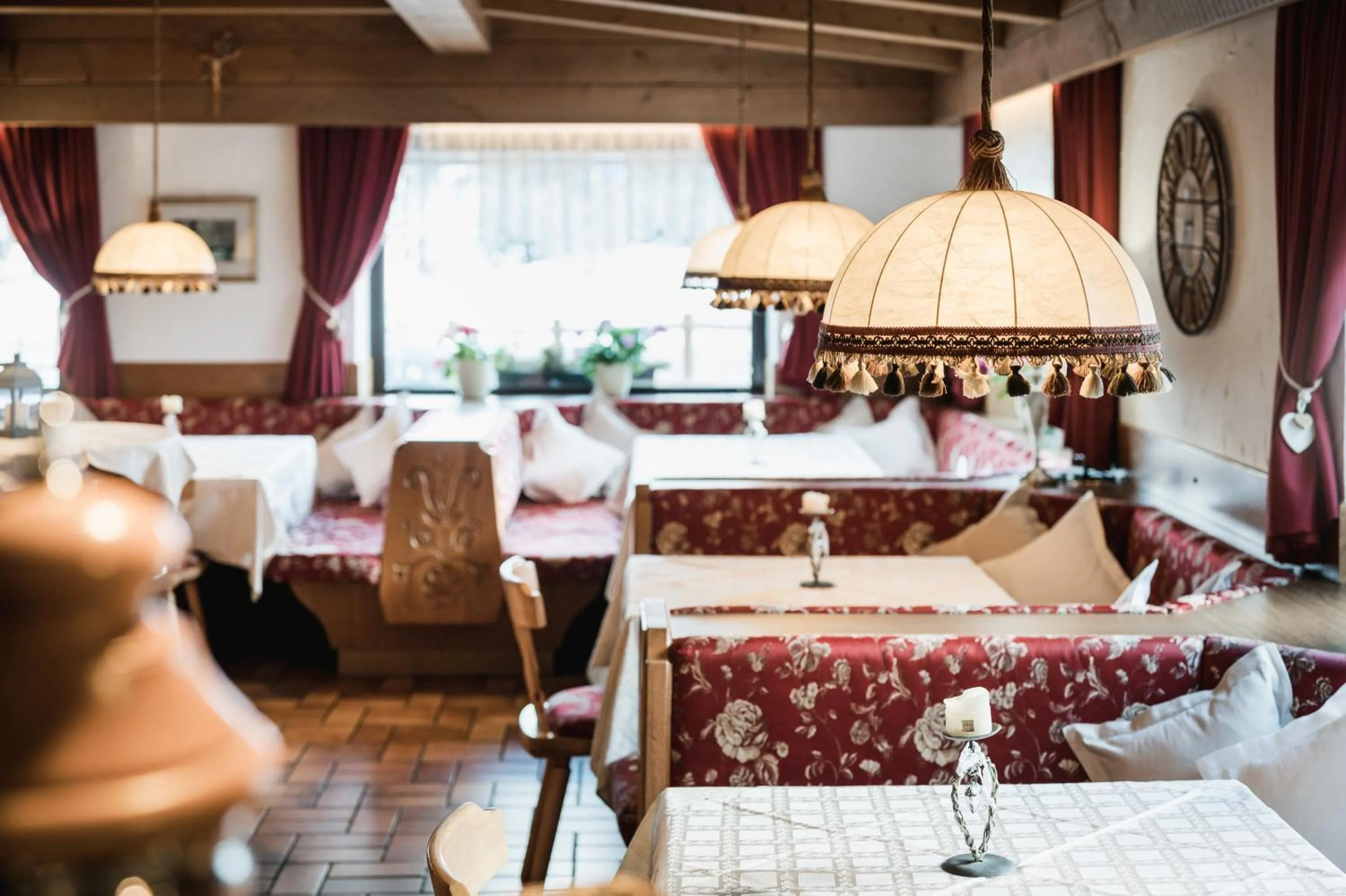 Lounge or bar in Hotel Monte Cherz