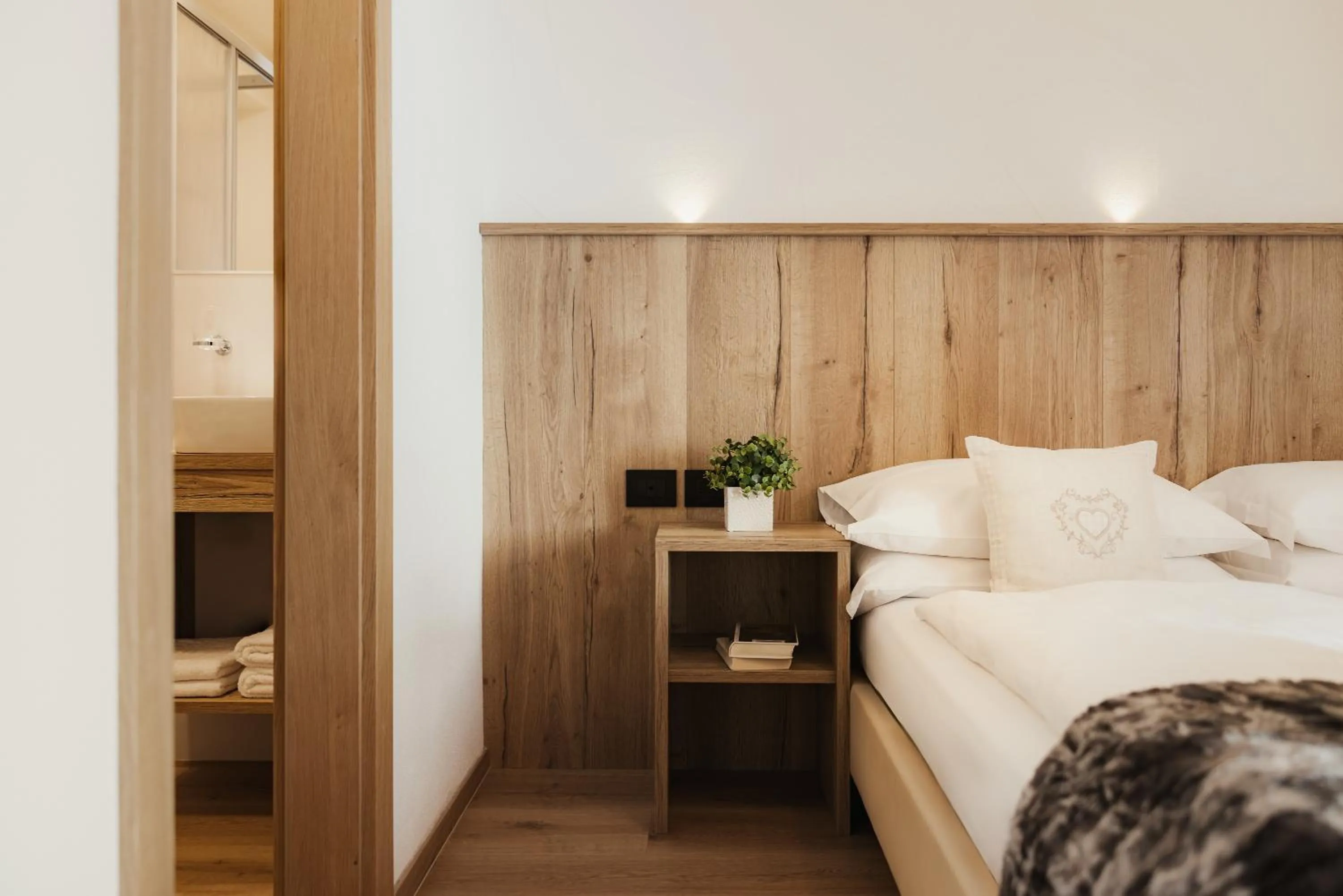 Bed in Hotel Monte Cherz