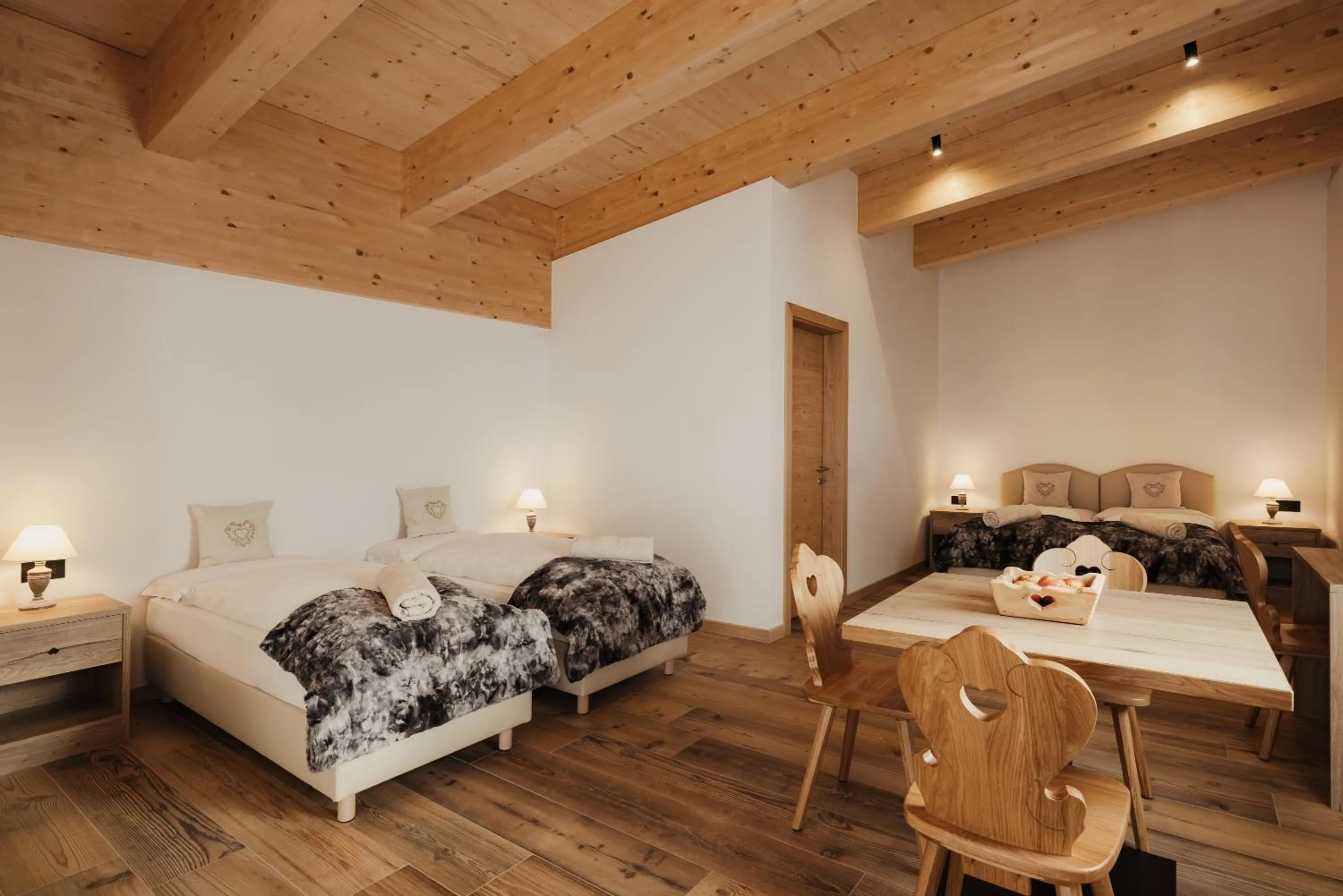 Photo of the whole room, Bed in Hotel Monte Cherz