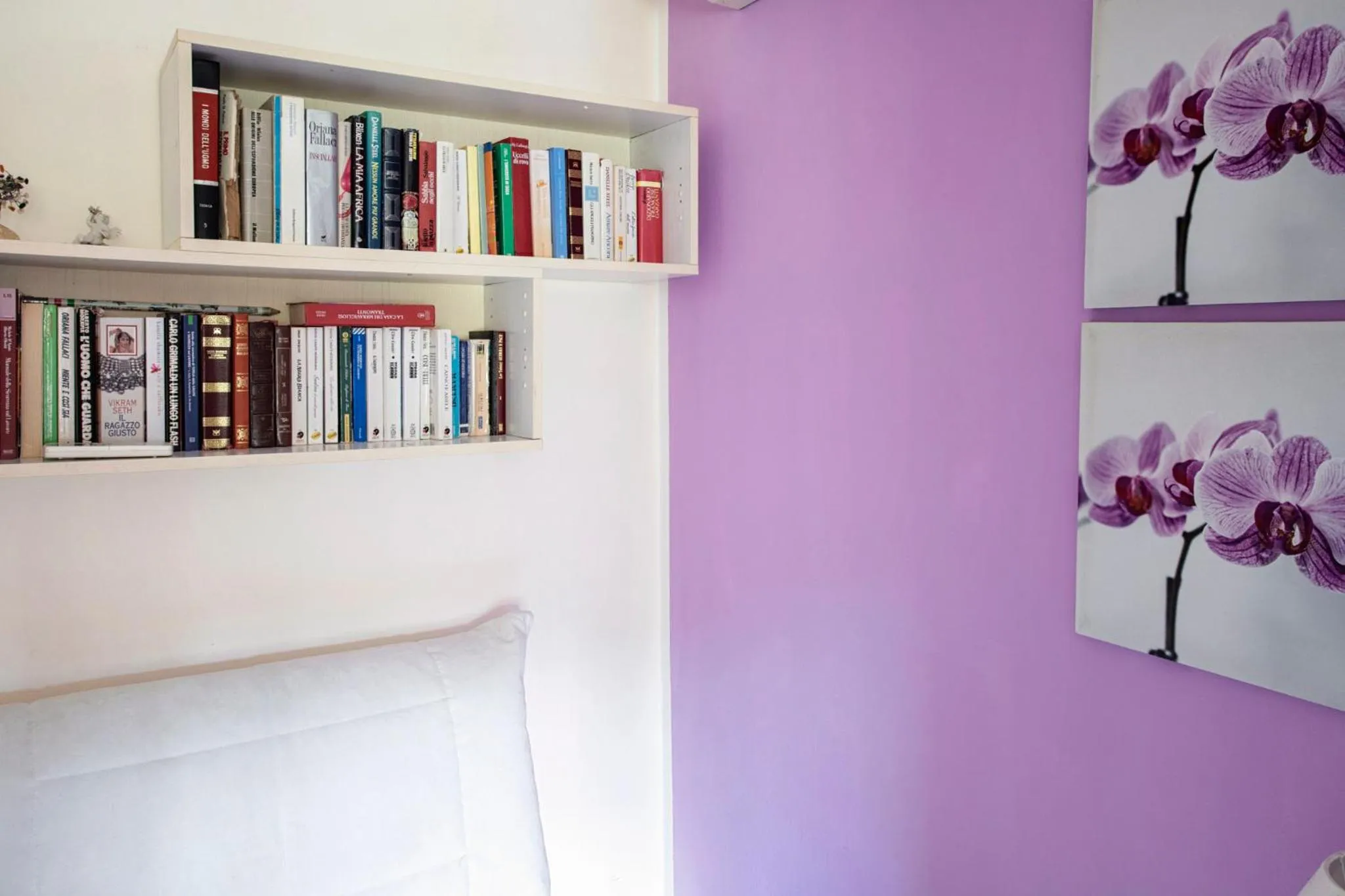 Library in B&B Da Marcella