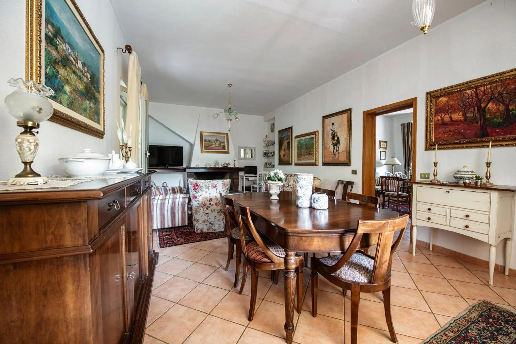 Communal lounge/ TV room in B&B Da Marcella