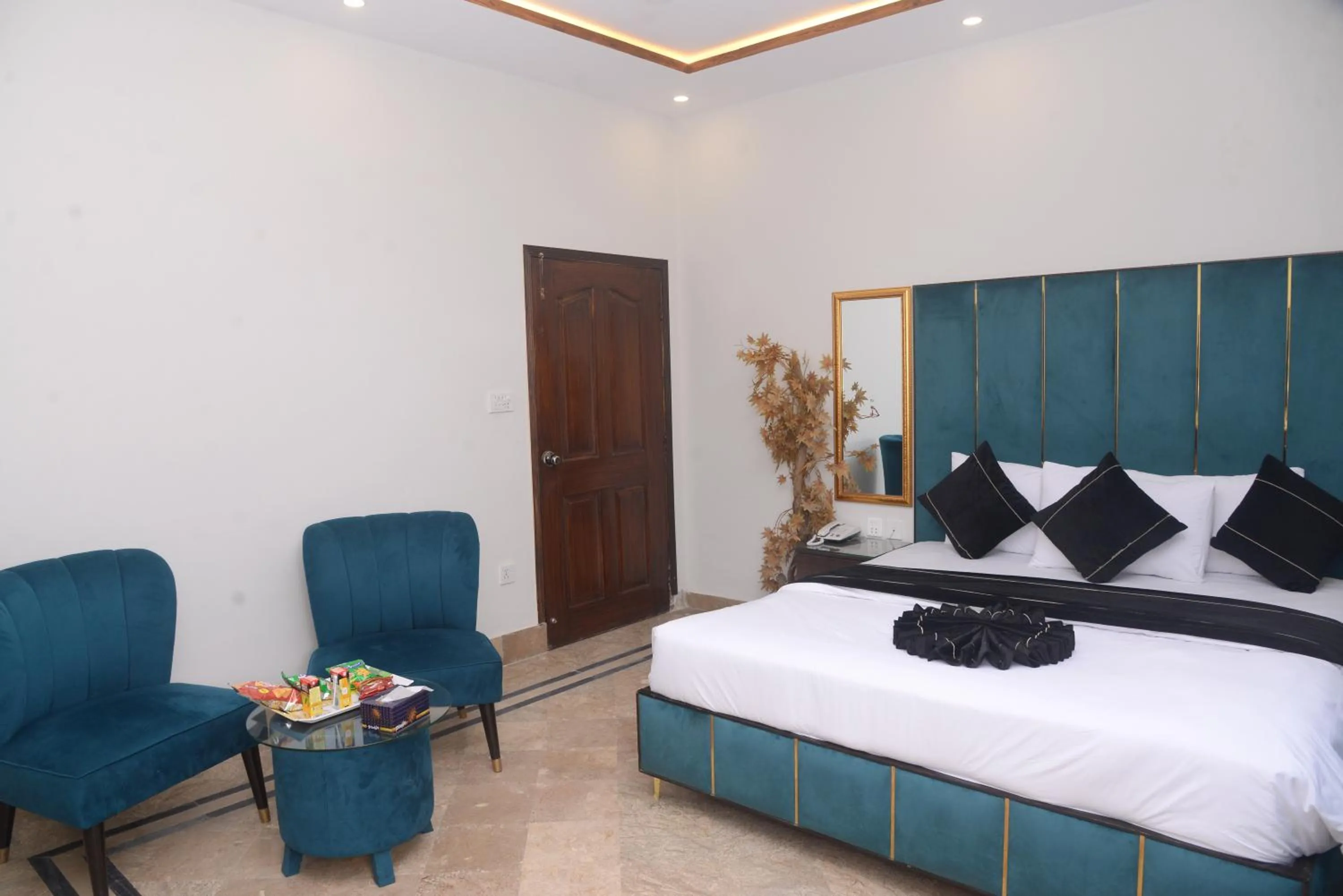 Hotel Five Season Lahore