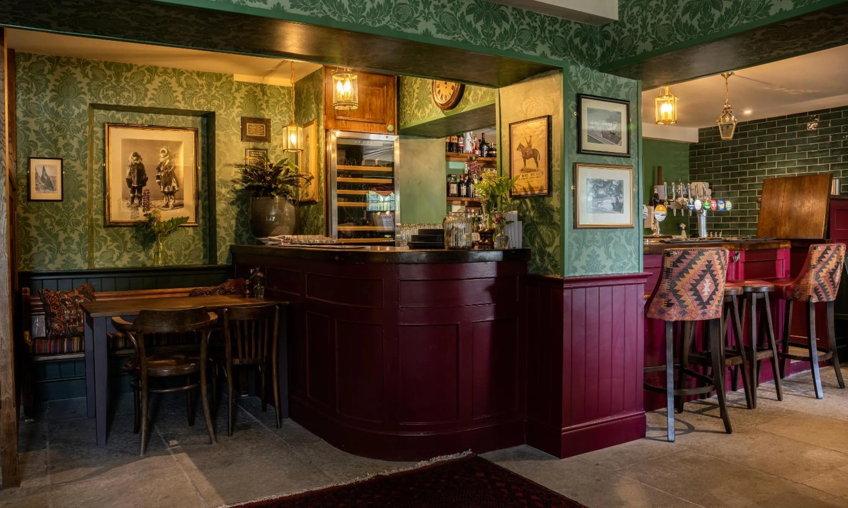 Lounge or bar in George and Dragon Clifton