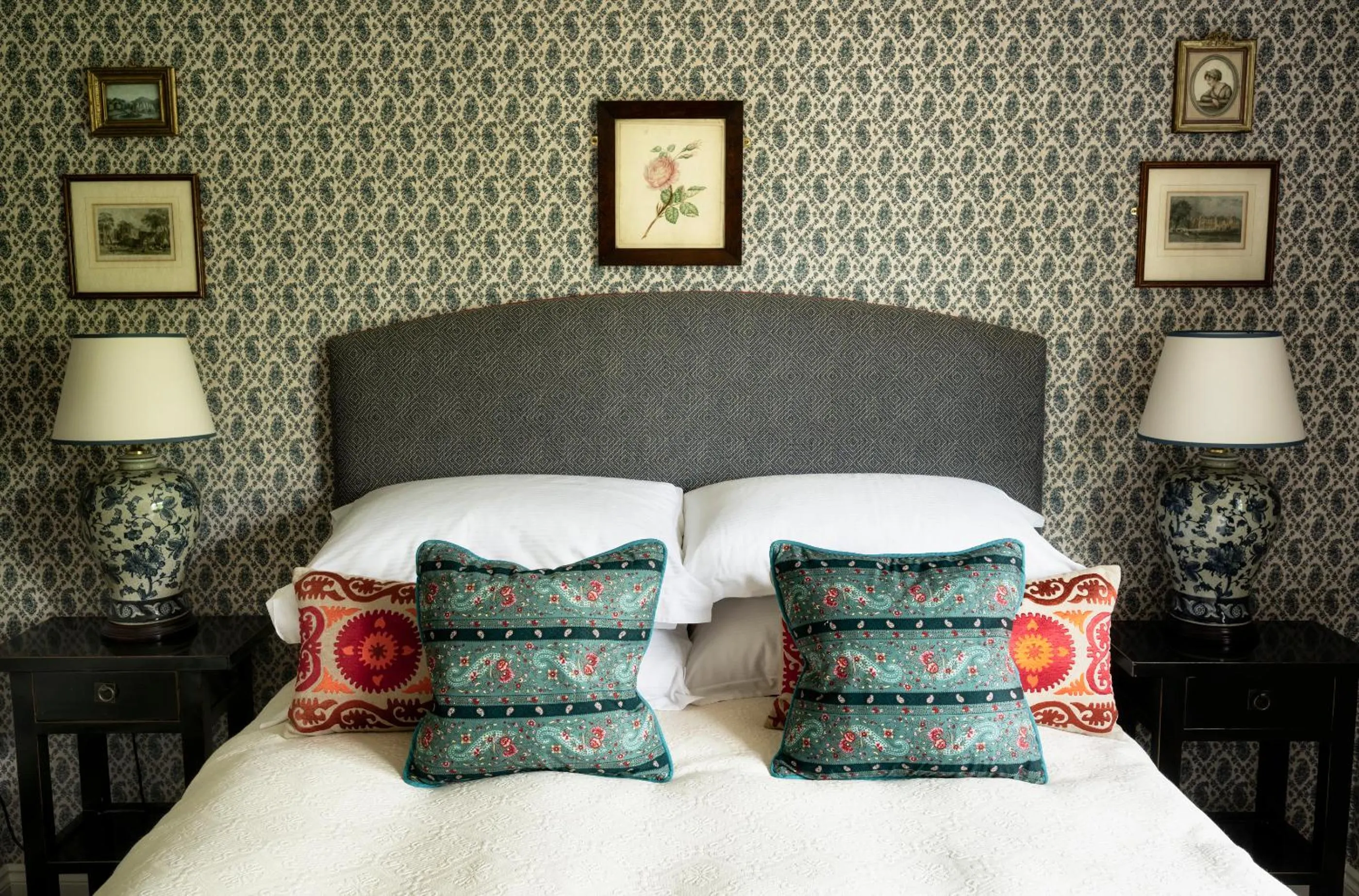 Bed in George and Dragon Clifton