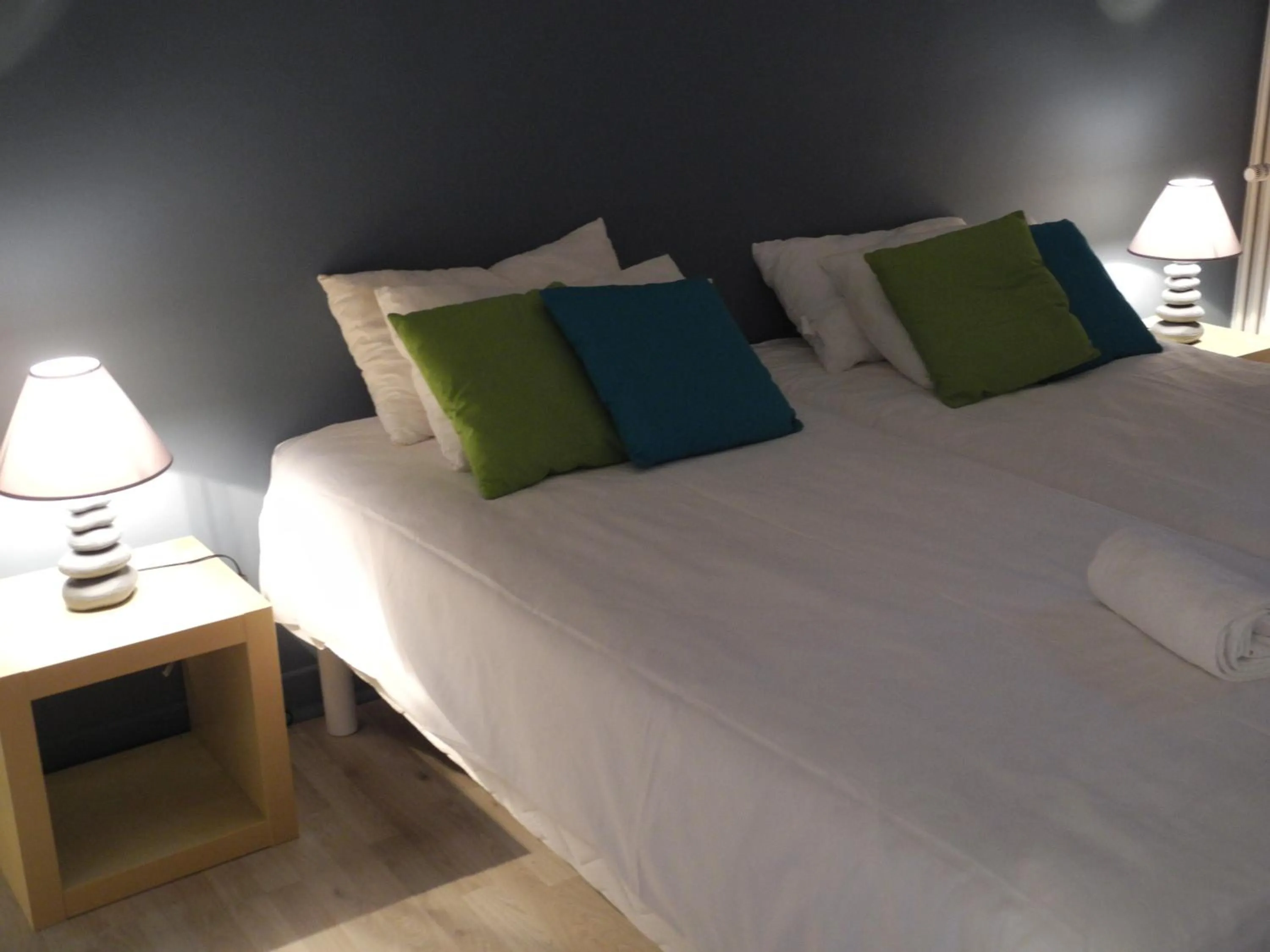Bedroom, Bed in Vue sur Cité - SPA