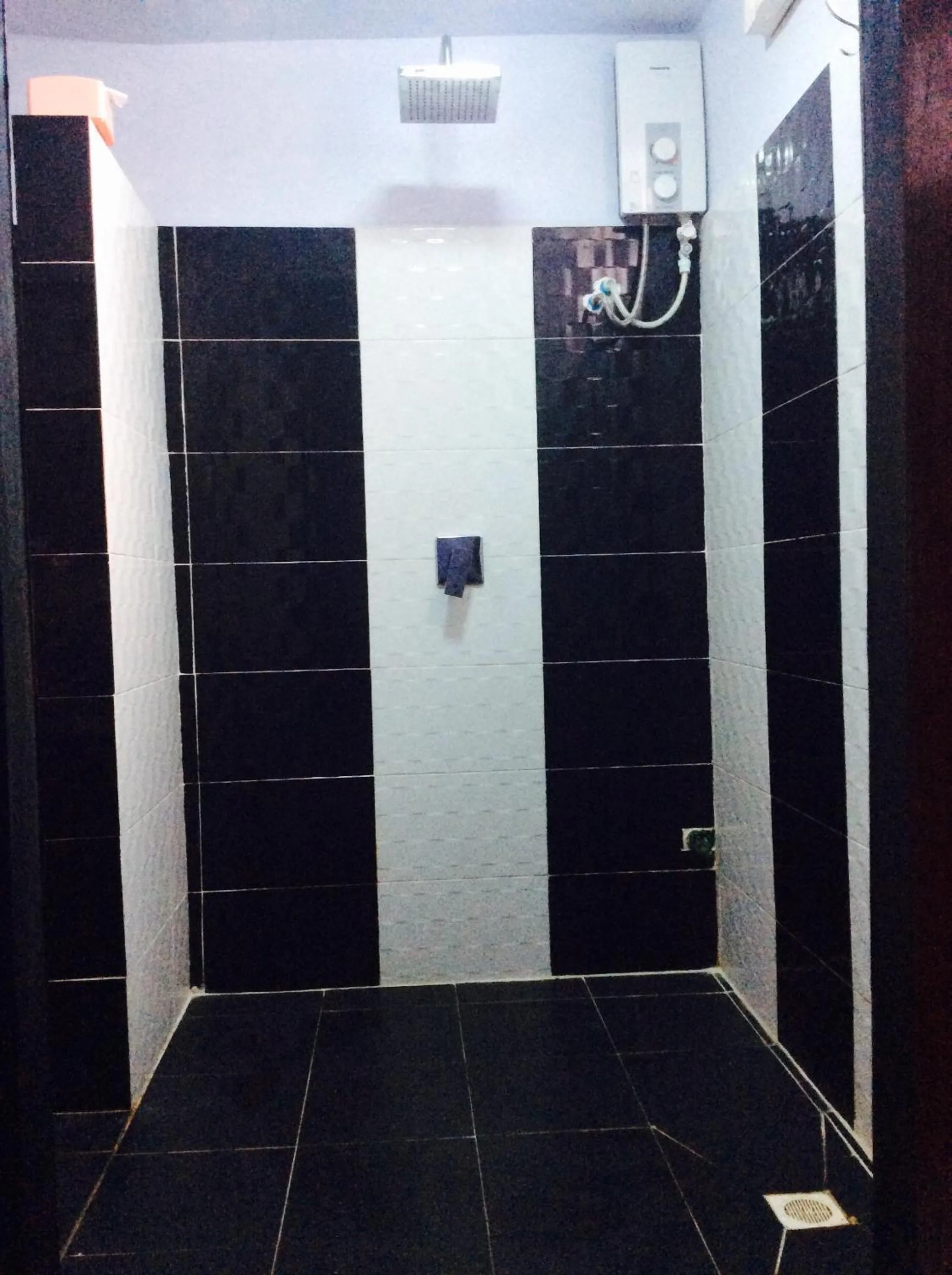 Shower in Sophat Villa