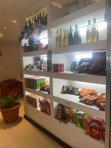 Restaurant/places to eat in Golden Tree Hotel Belize