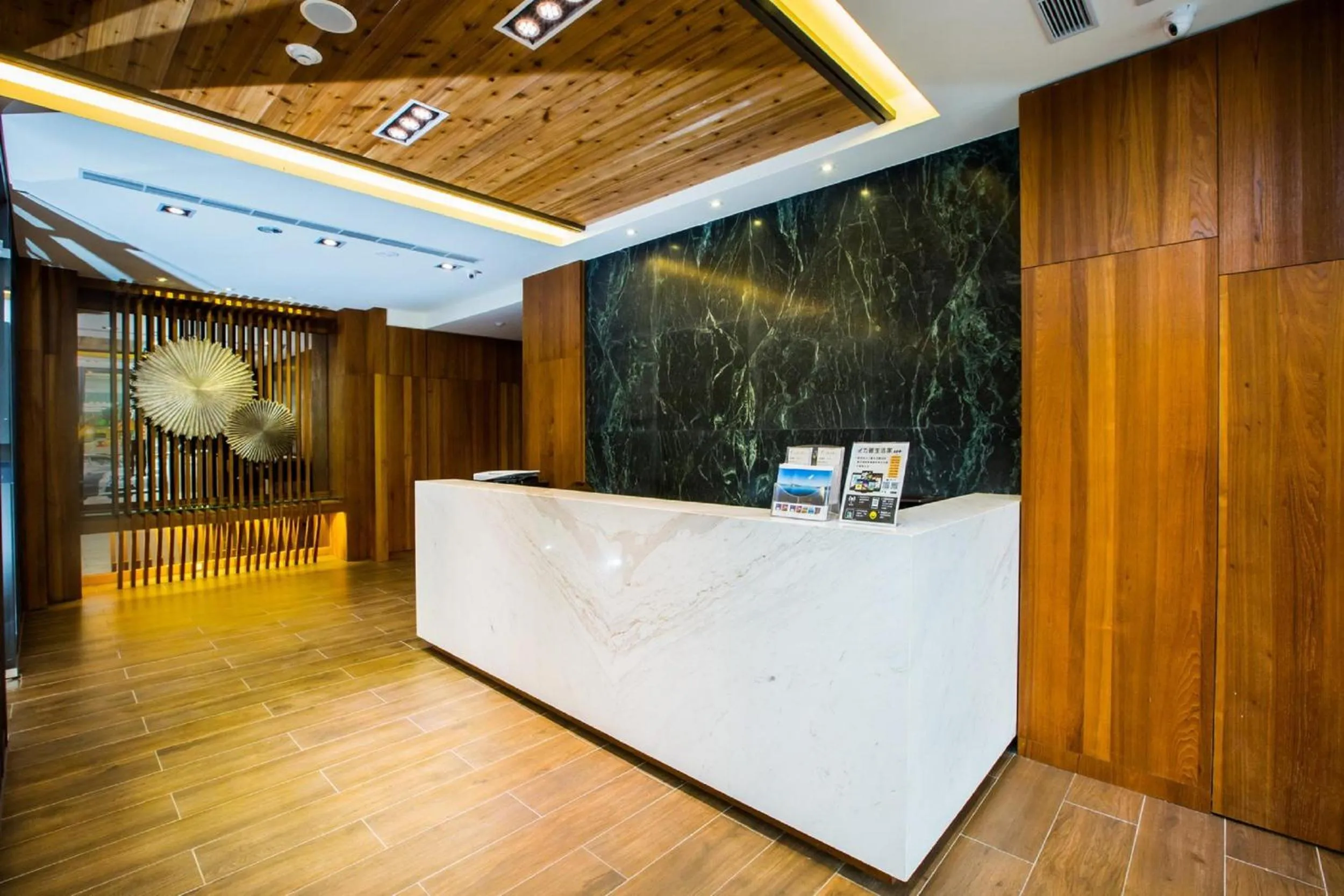 Lobby or reception in Lealea Garden Hotels - Sun Lake