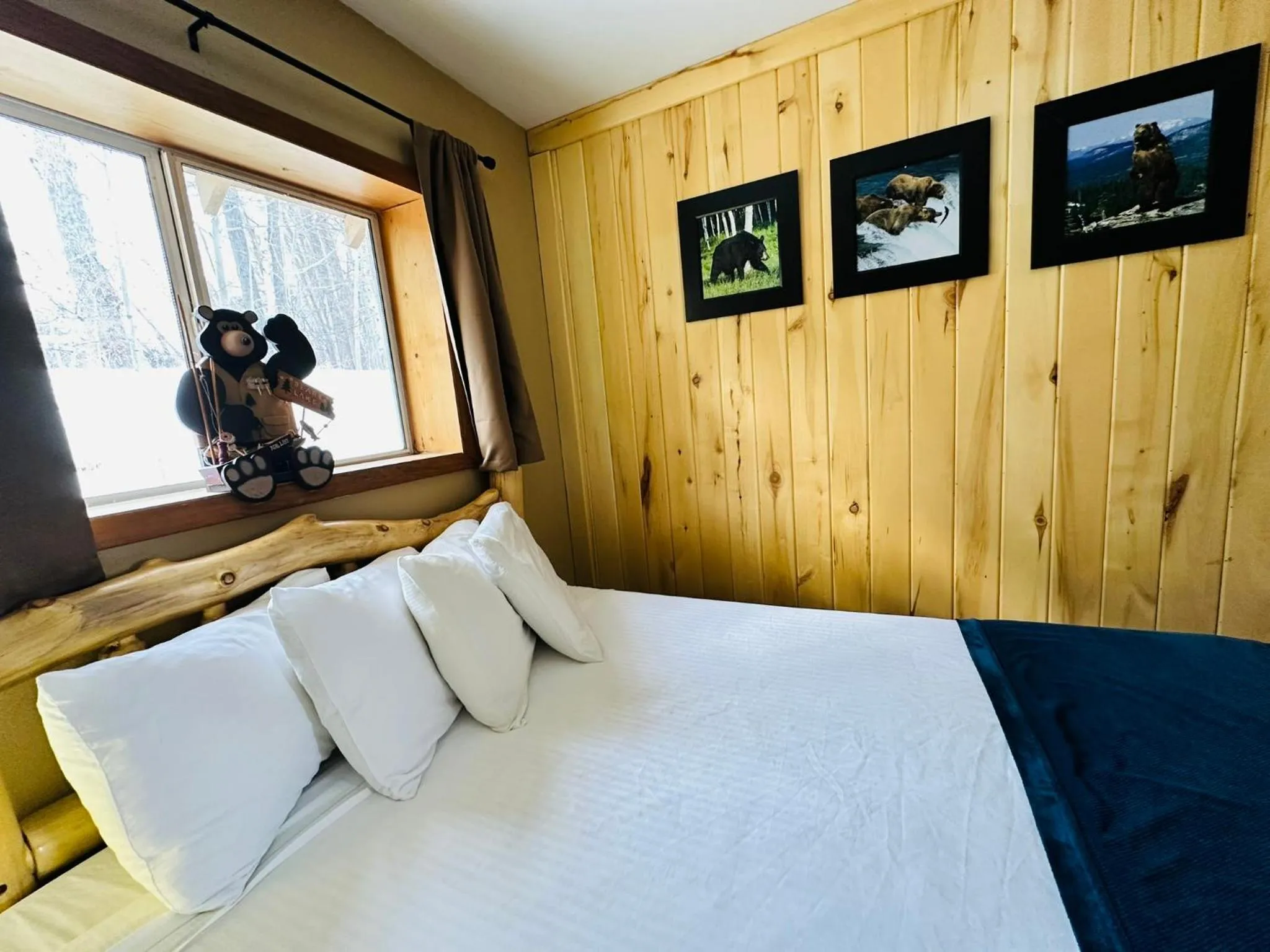 Ute Bluff Lodge, Cabins and RV park