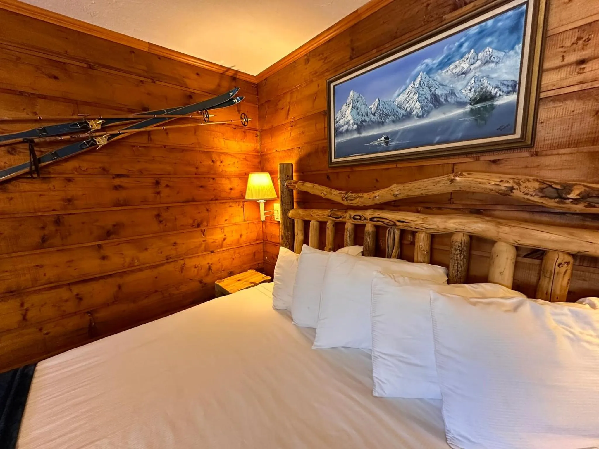 Ute Bluff Lodge, Cabins and RV park