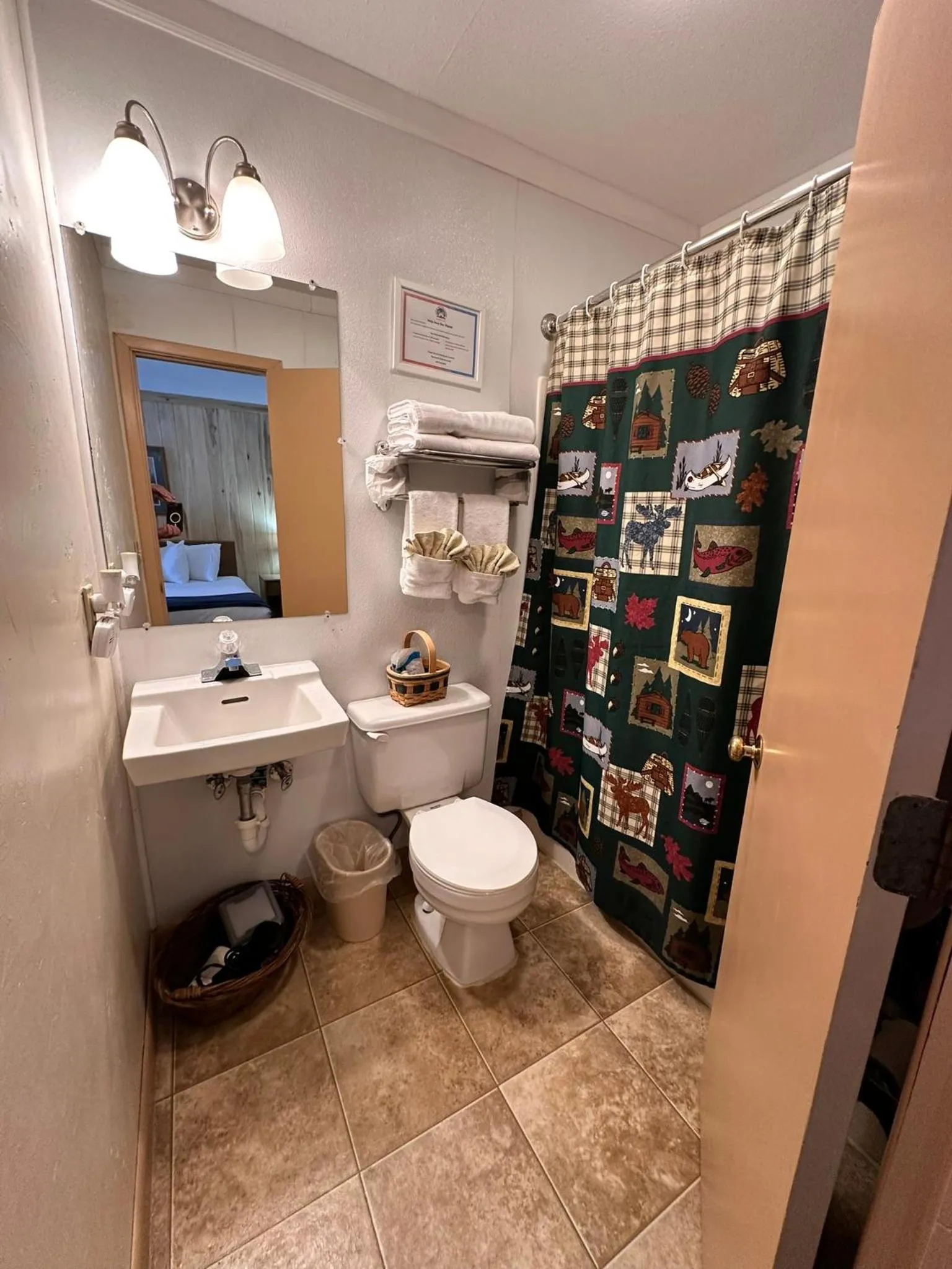 Ute Bluff Lodge, Cabins and RV park