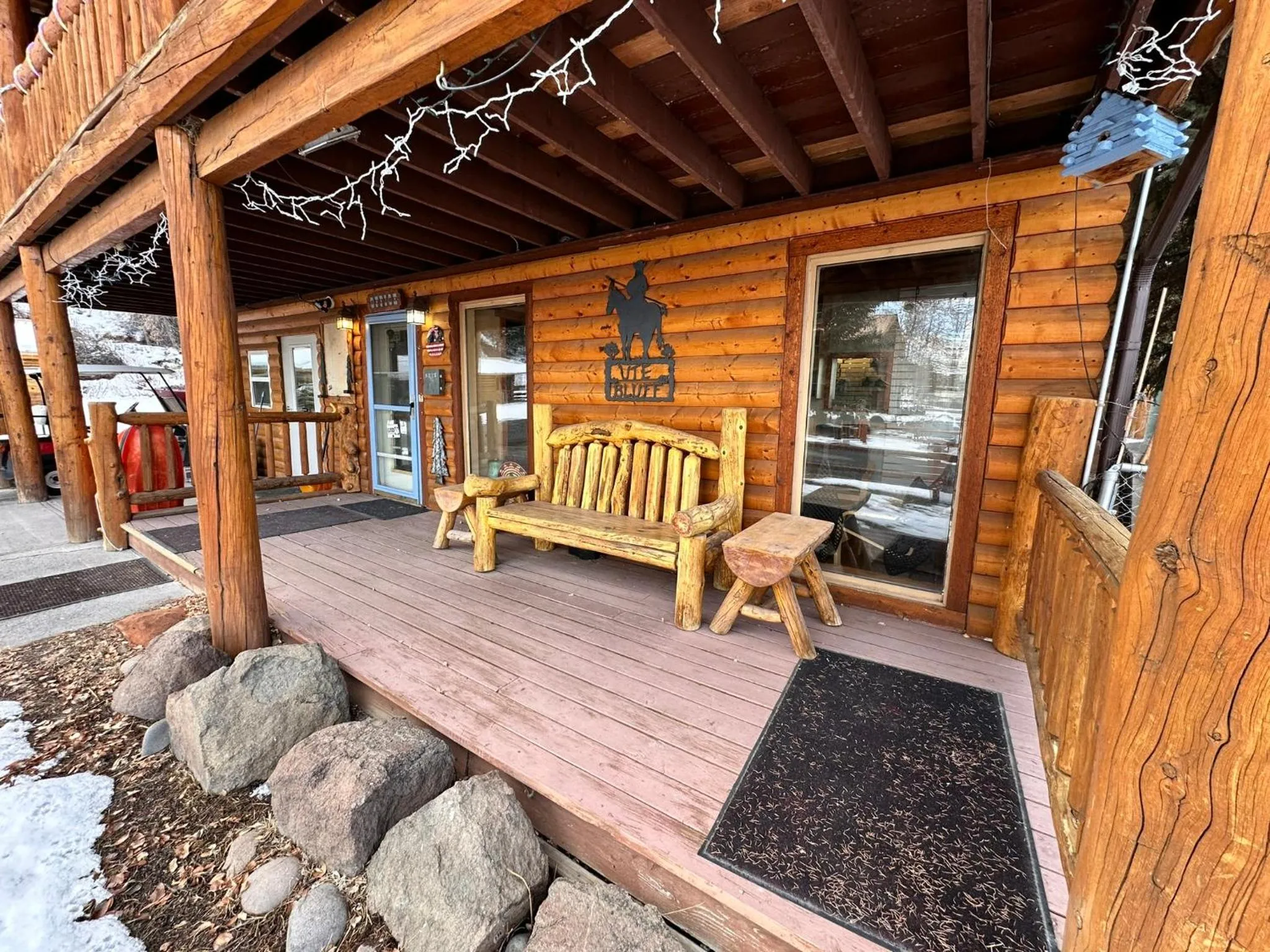 Ute Bluff Lodge, Cabins and RV park