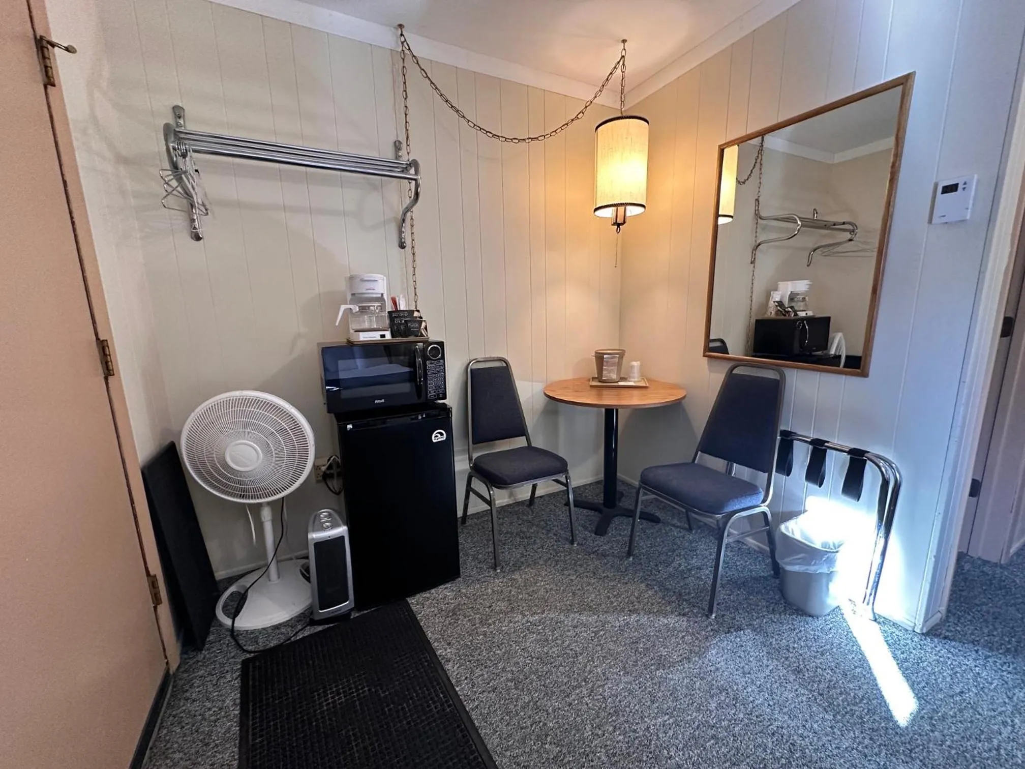 Ute Bluff Lodge, Cabins and RV park