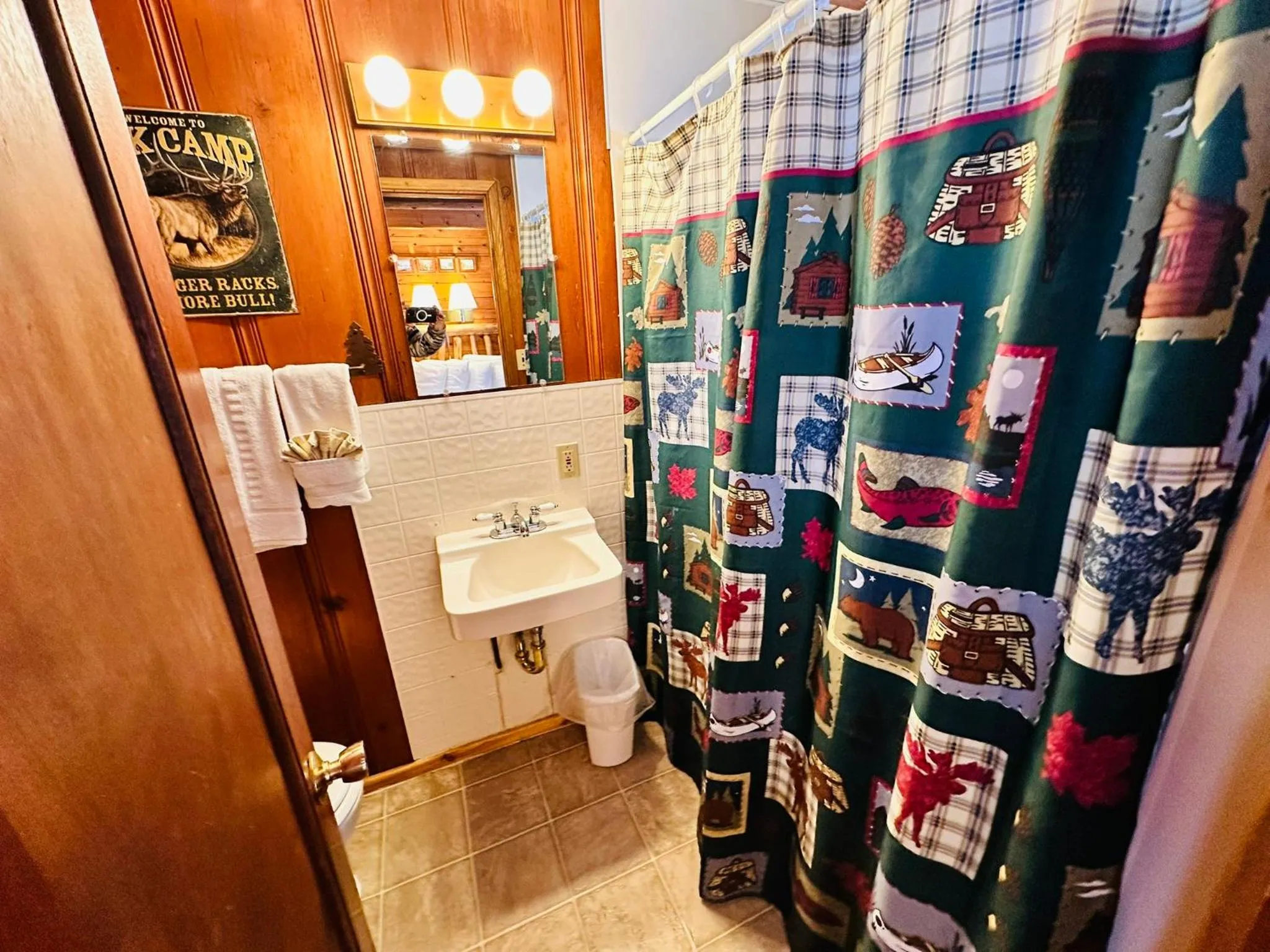 Ute Bluff Lodge, Cabins and RV park