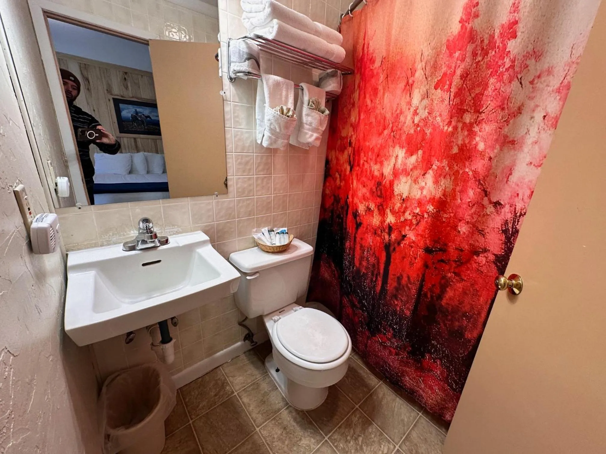 Ute Bluff Lodge, Cabins and RV park