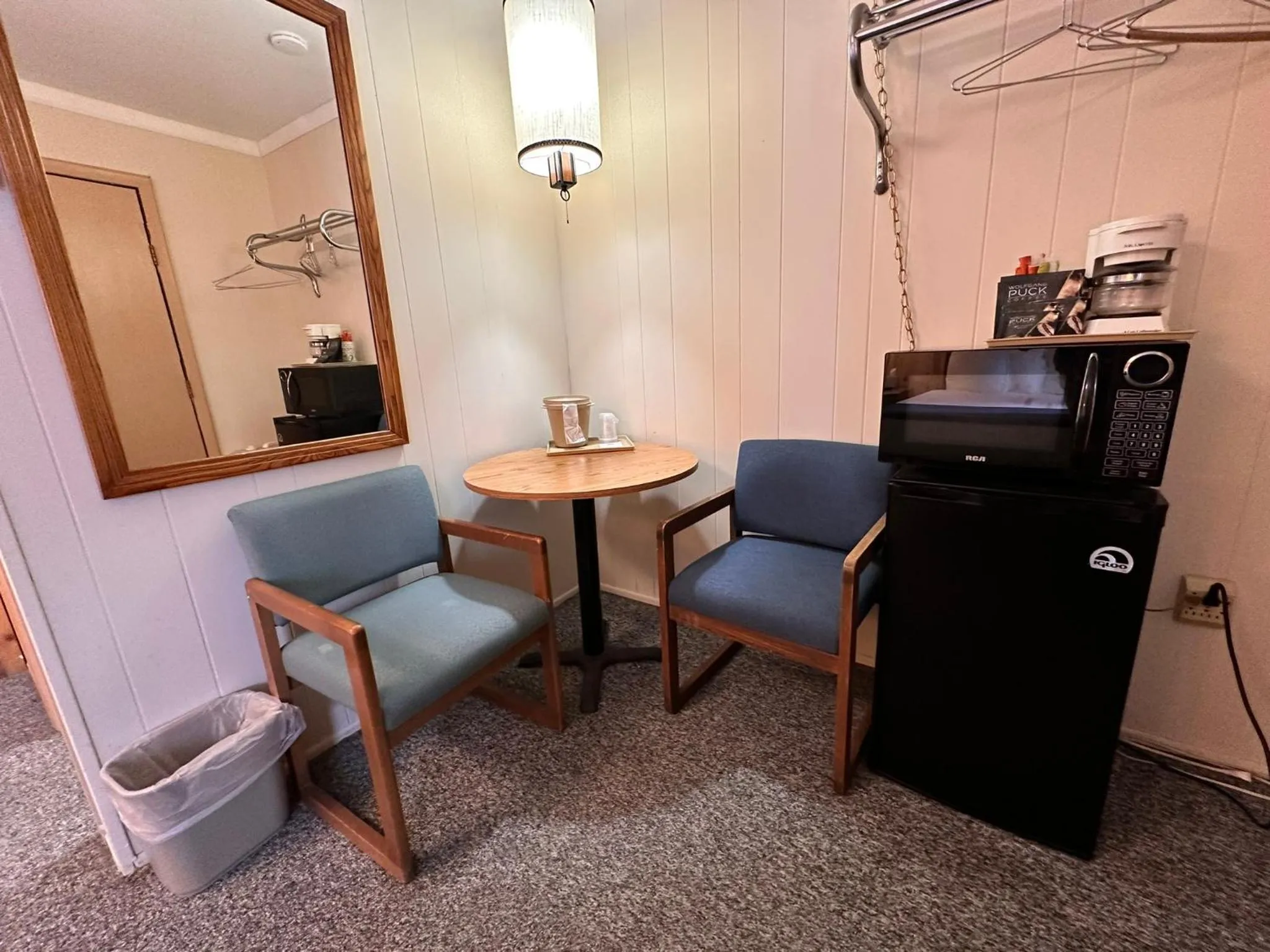 Ute Bluff Lodge, Cabins and RV park