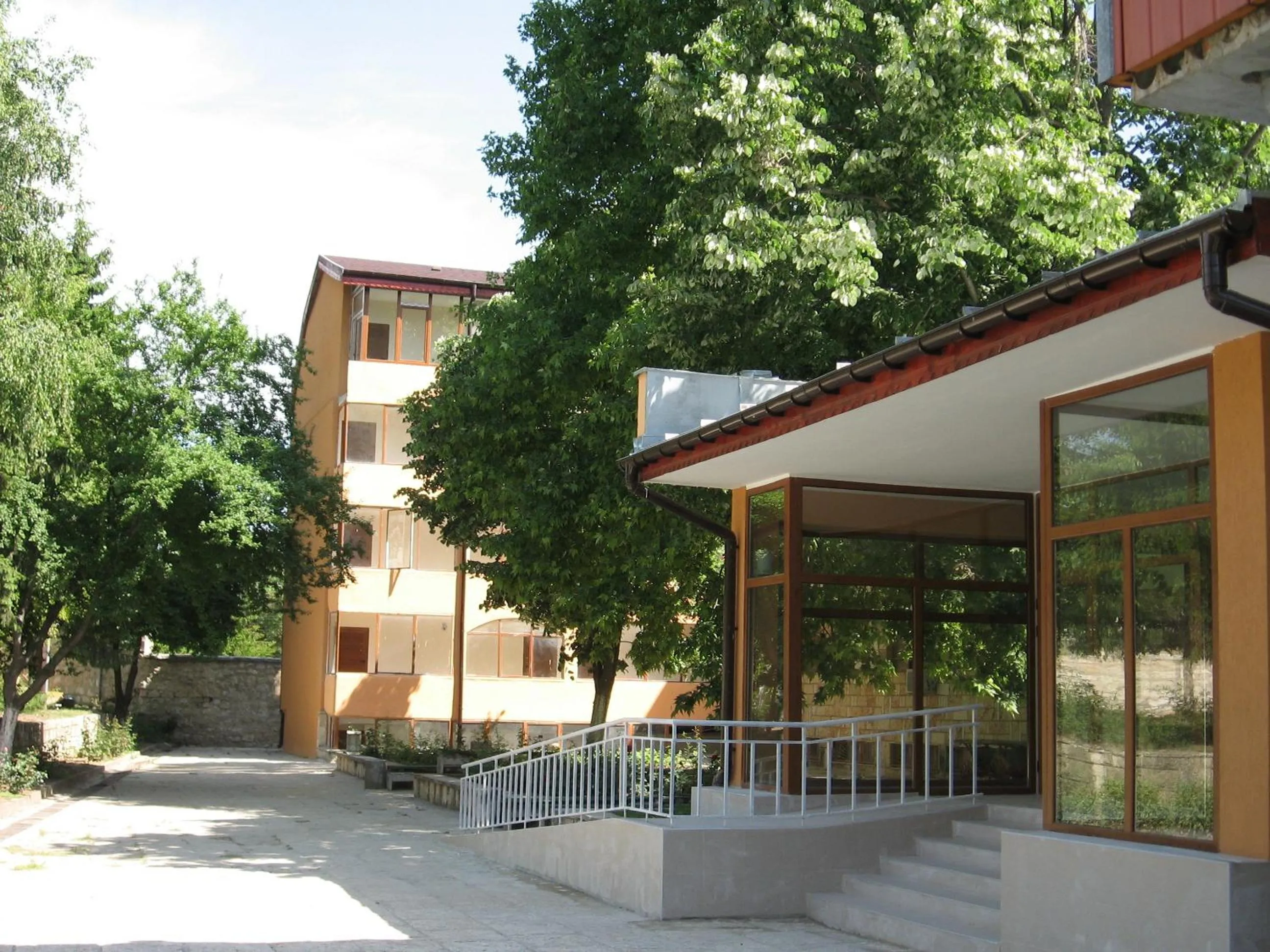 Facade/entrance in Complex Dobrudja