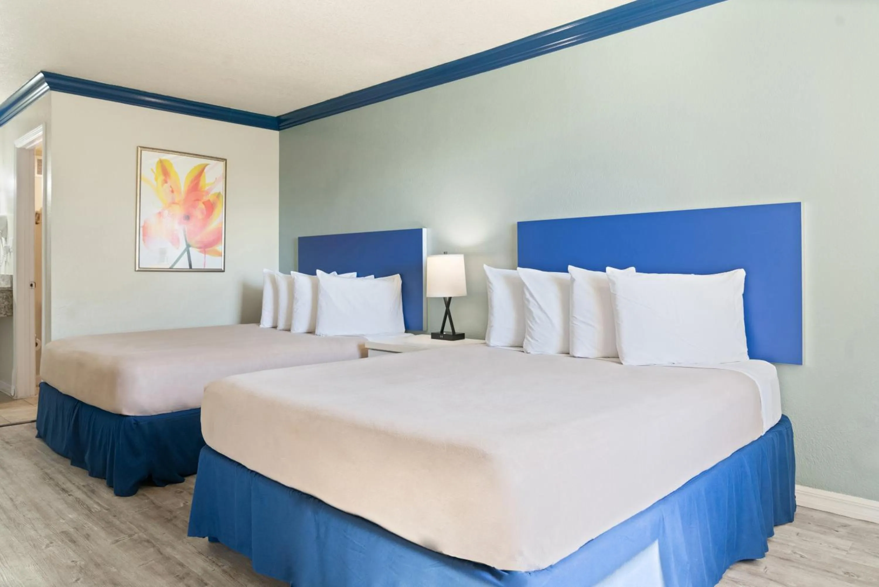 Double Room with Pool View in Orlando International Drive North Hotel