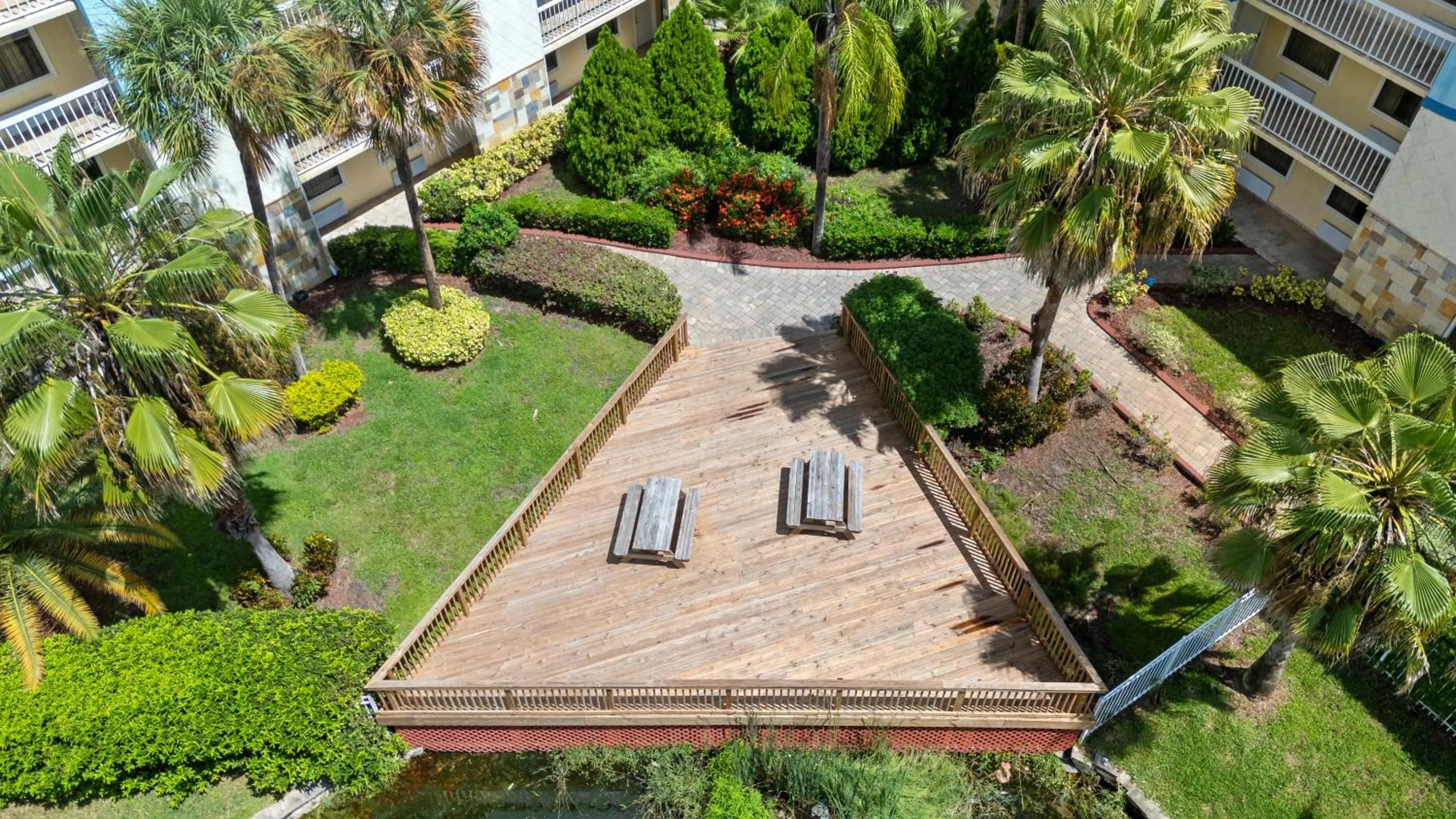 Patio in Orlando International Drive North Hotel