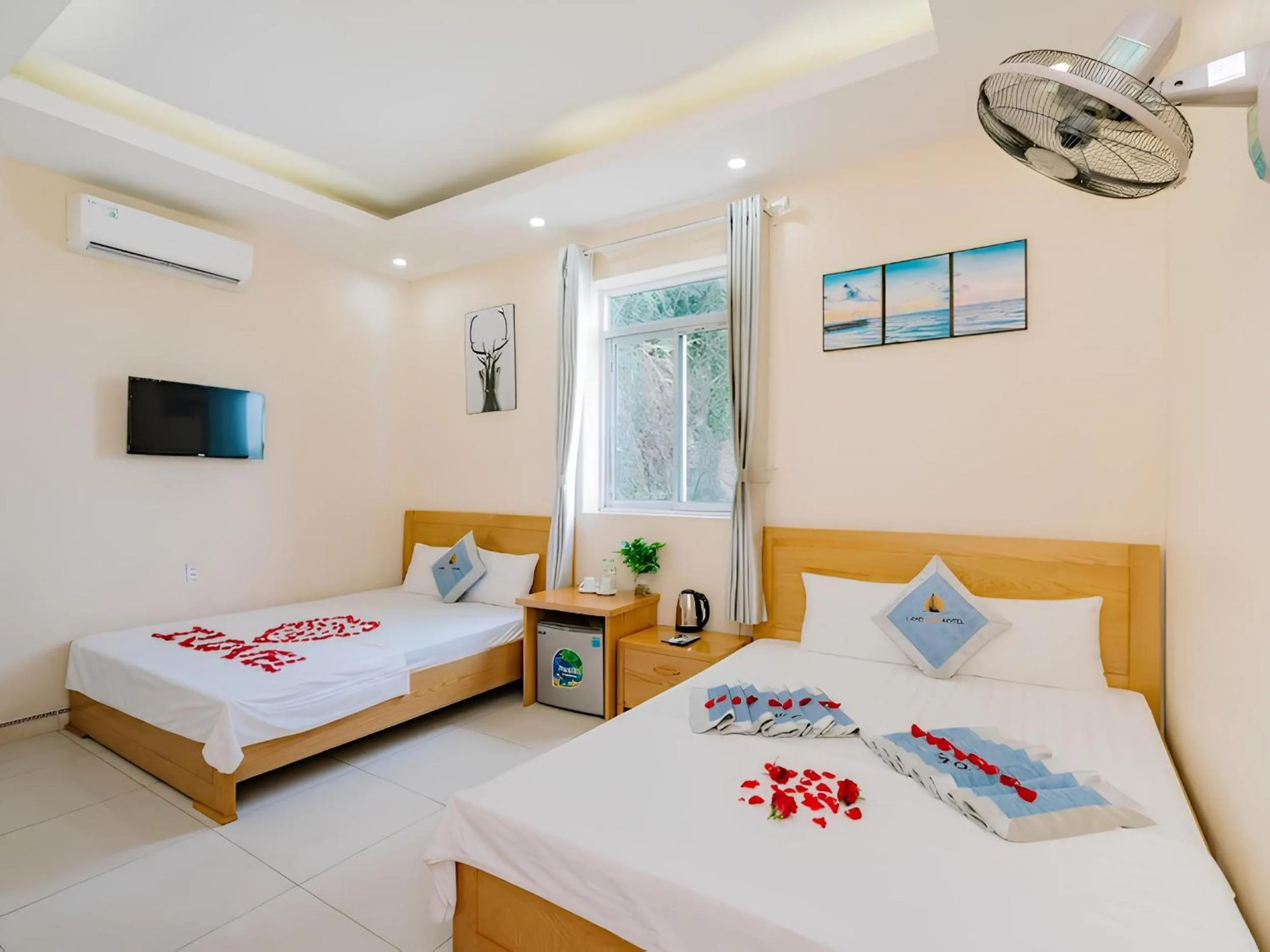 Bedroom in Lang Chai Hotel Cat Ba