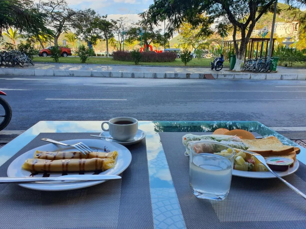 Breakfast in Lang Chai Hotel Cat Ba