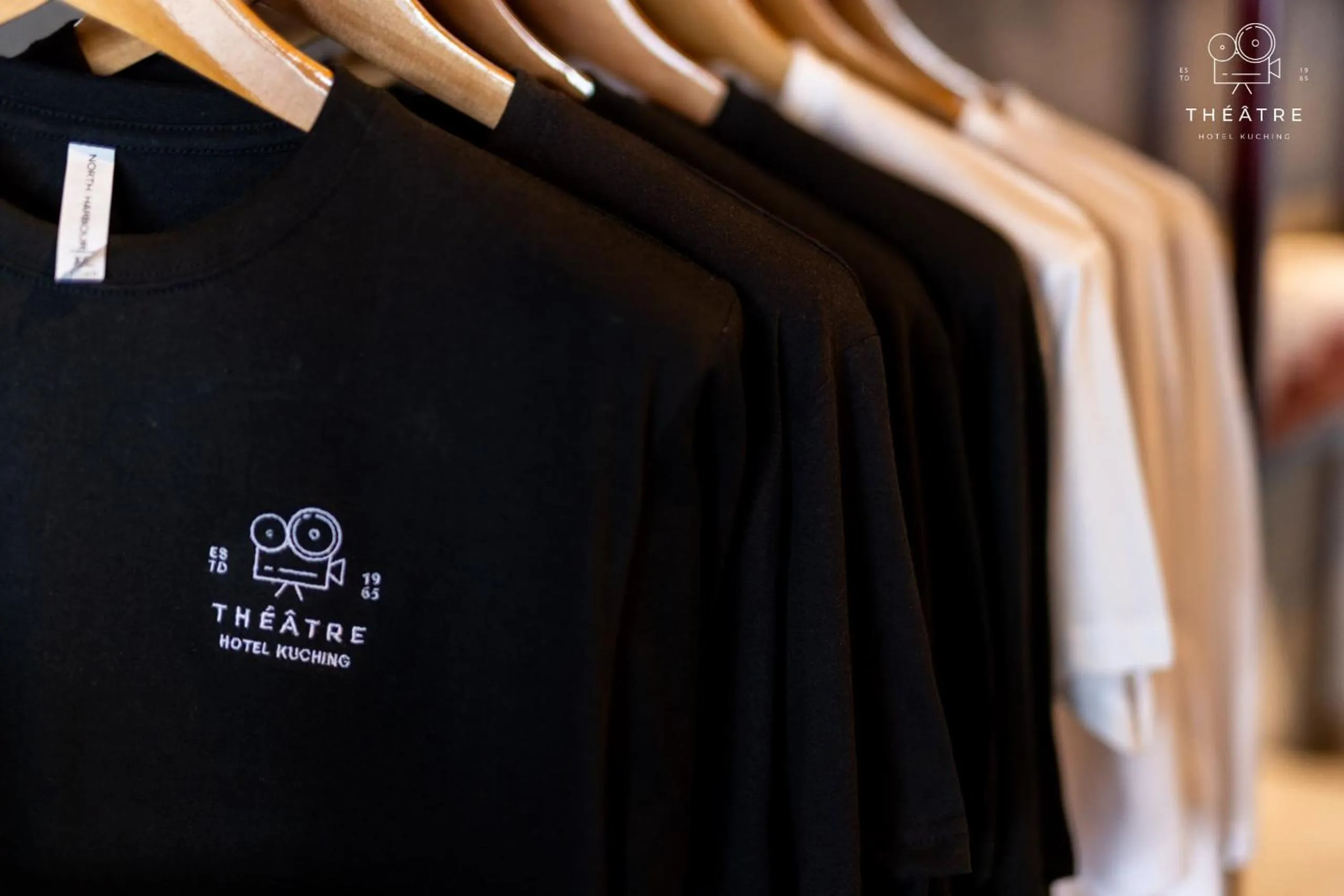 On-site shops in Theatre Hotel