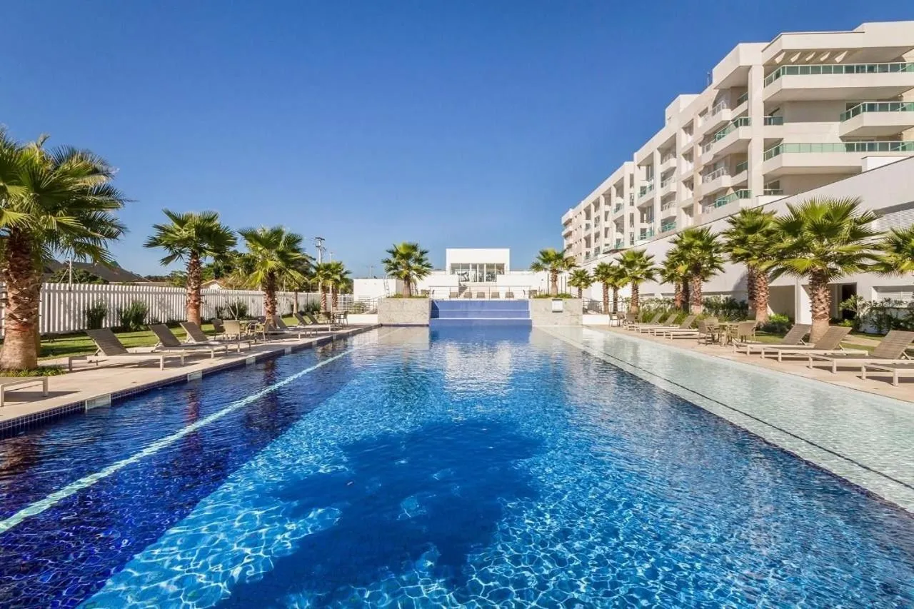 Swimming pool in Atlântida Green Square - 408B