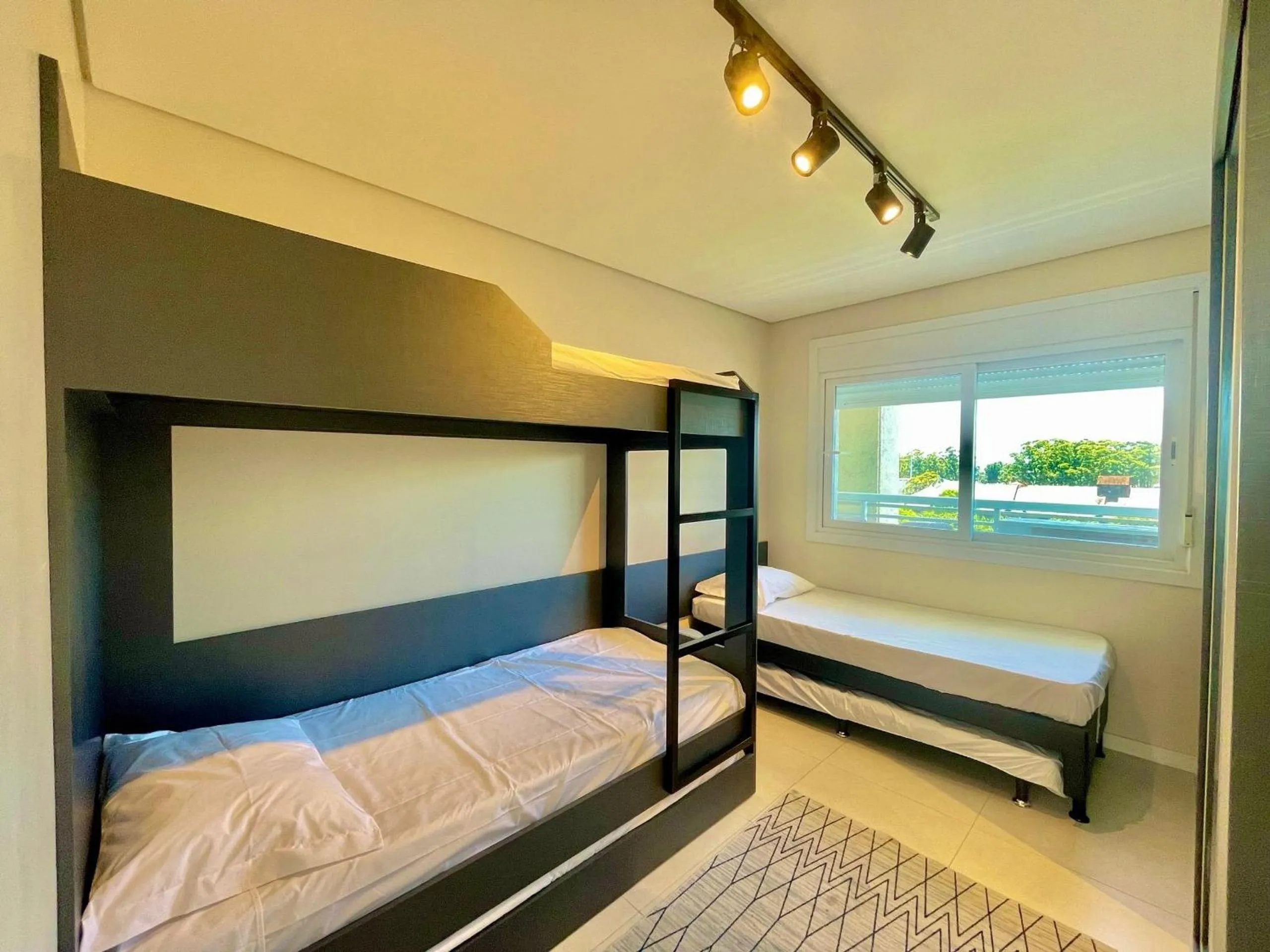 Bedroom, Bed in Atlântida Green Square - 408B