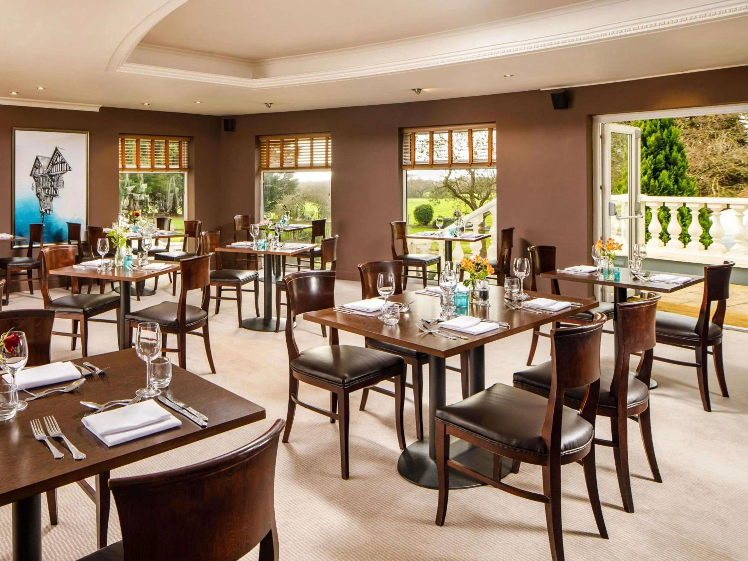 Restaurant/places to eat in Mercure Chester Abbots Well Hotel