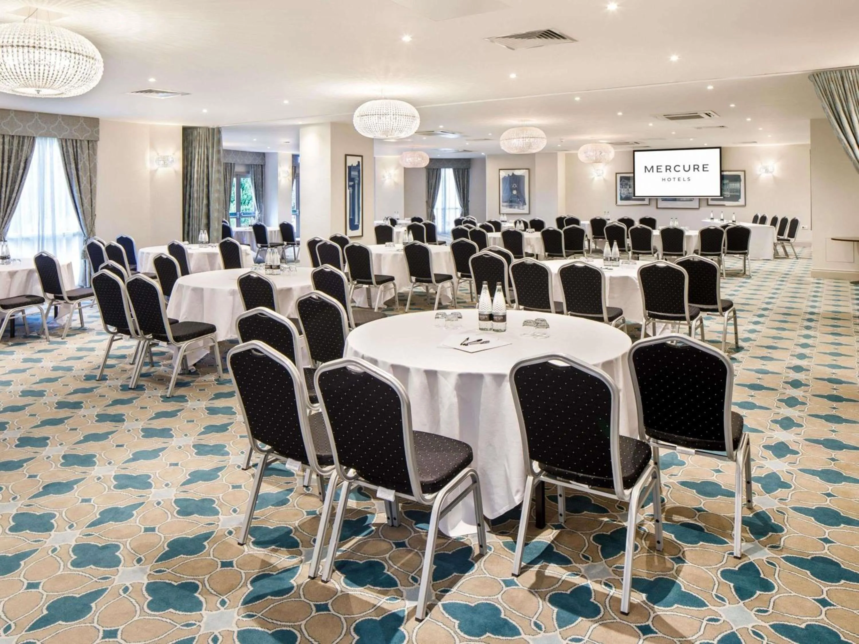Meeting/conference room in Mercure Chester Abbots Well Hotel