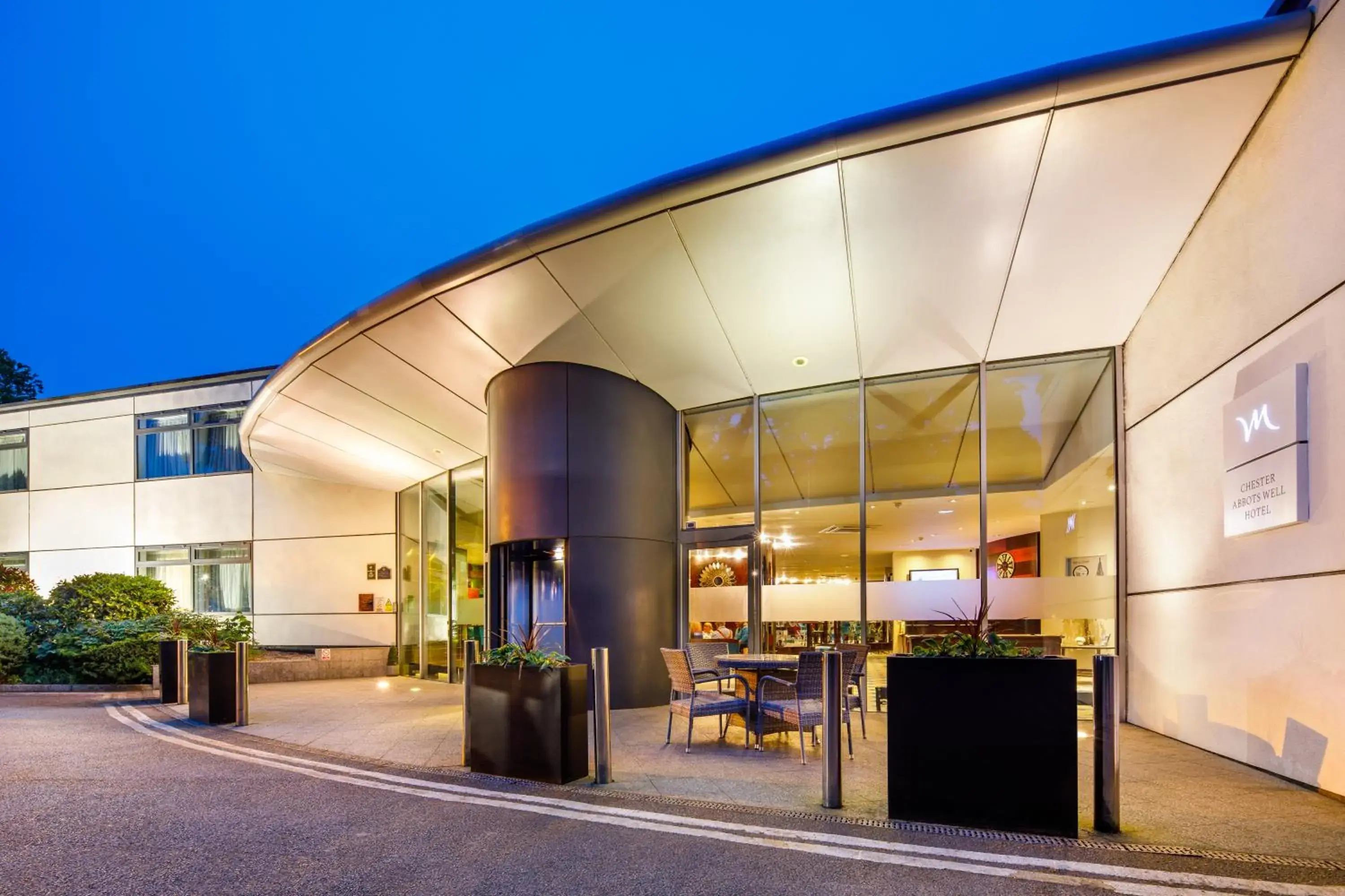 Property building in Mercure Chester Abbots Well Hotel Property building in Mercure Chester Abbots Well Hotel