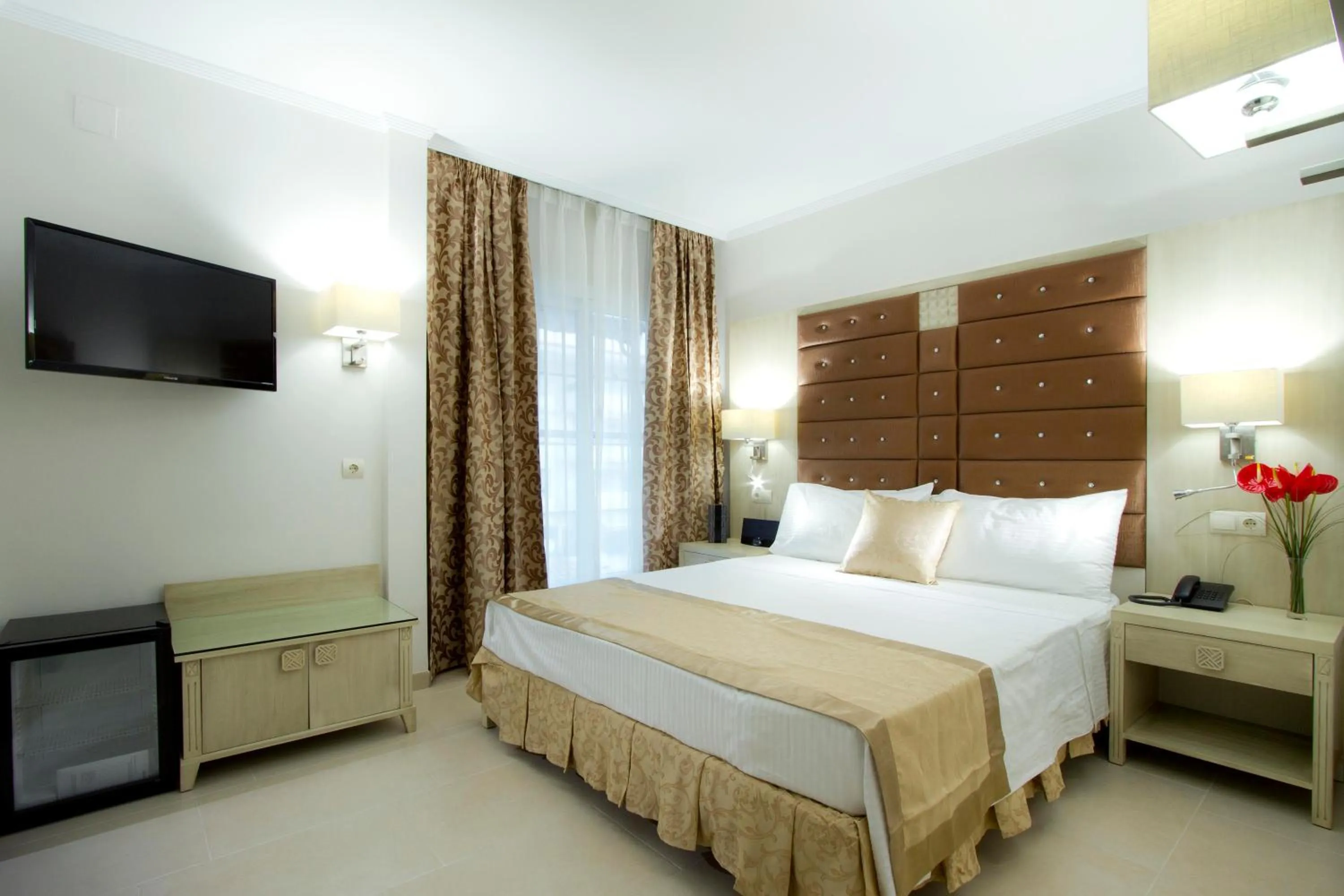 TV and multimedia, Bed in Moon Dreams Torremolinos - Adults Recommended