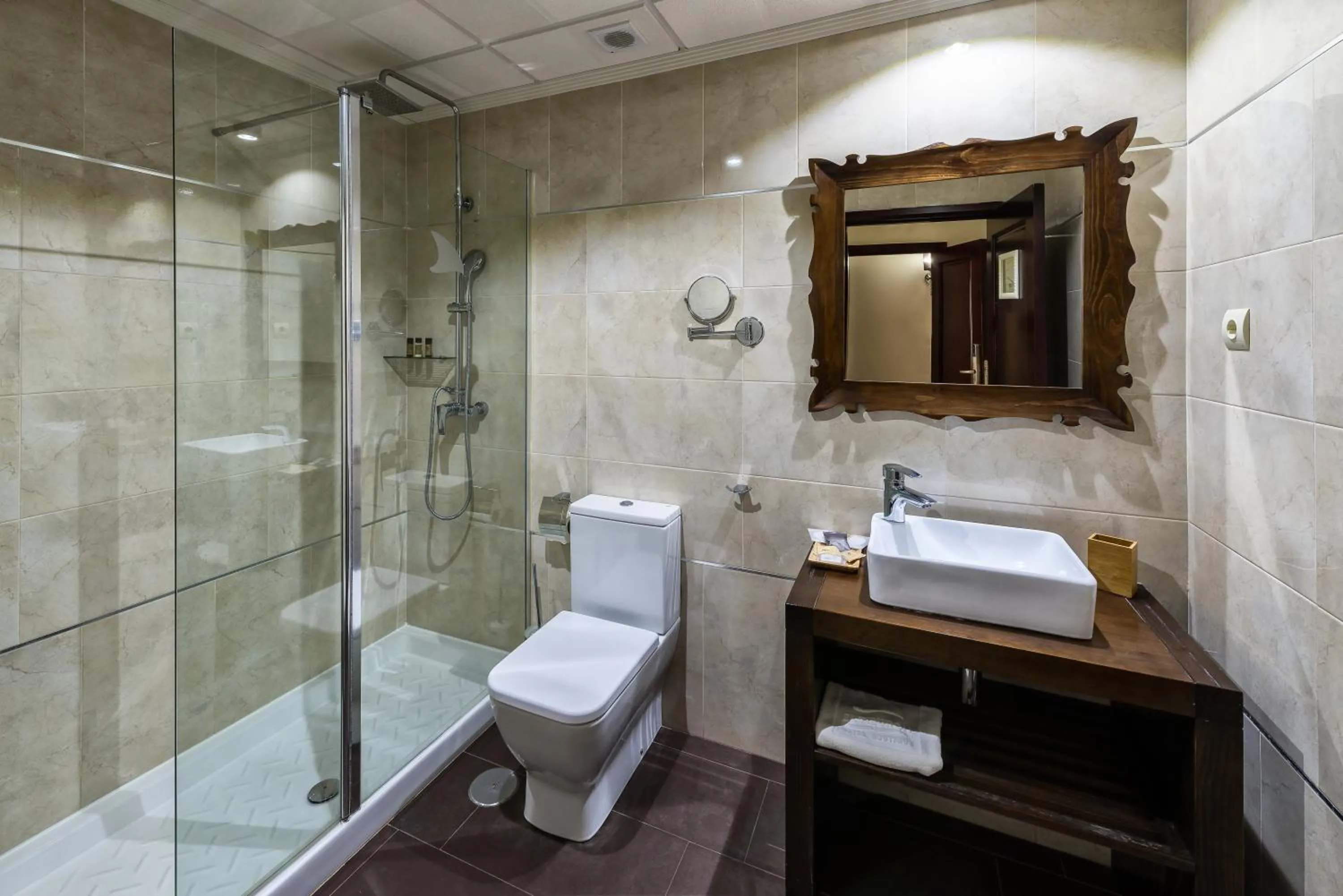 Bathroom in Moon Dreams Torremolinos - Adults Recommended