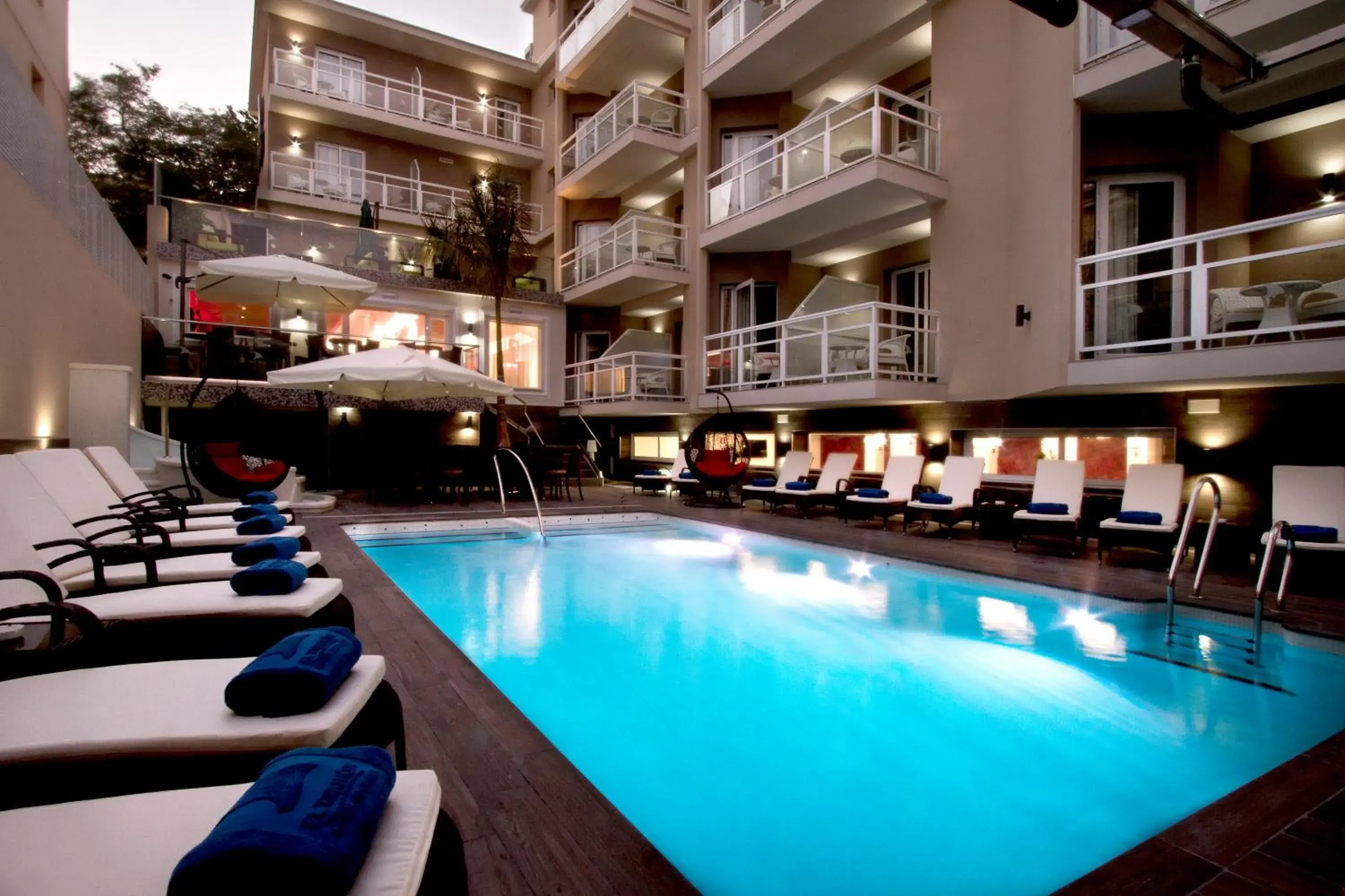 Pool view in BLUESEA Alborán Adults Only- Ex Hotel MD Torremolinos Pool view in BLUESEA Alborán Adults Only- Ex Hotel MD Torremolinos