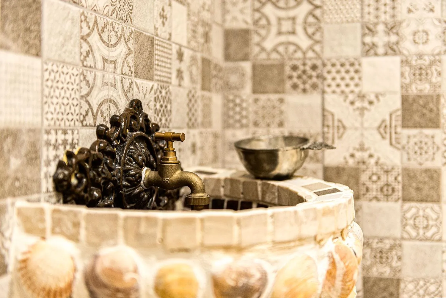 Steam room in Moon Dreams Torremolinos - Adults Recommended