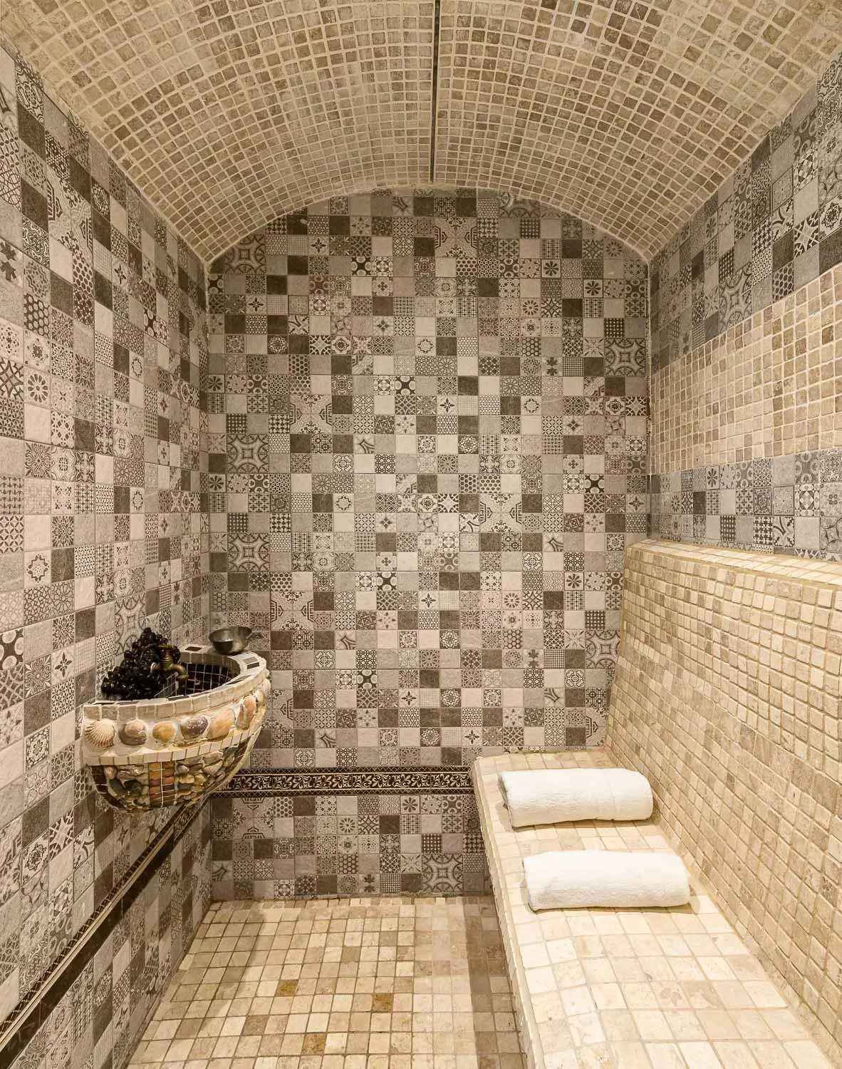 Steam room in Moon Dreams Torremolinos - Adults Recommended