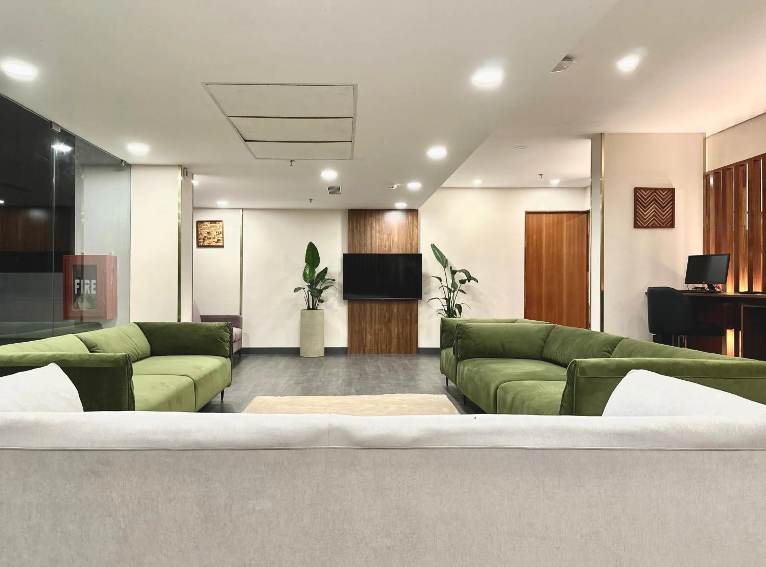 Lobby or reception in The Habitat Suites-Walkable distance to Guruvayoor temple