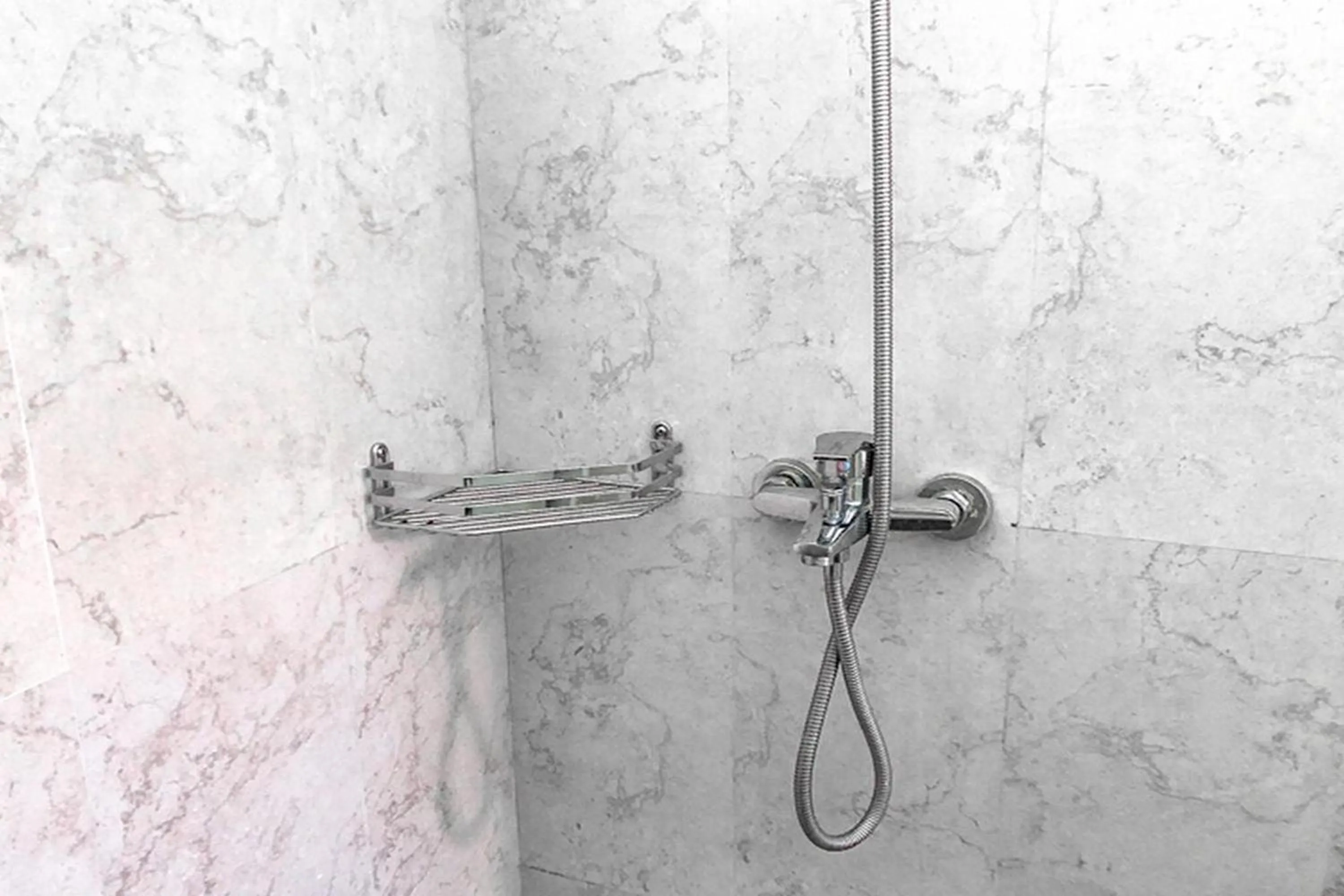 Bathroom in Adisa Homestay