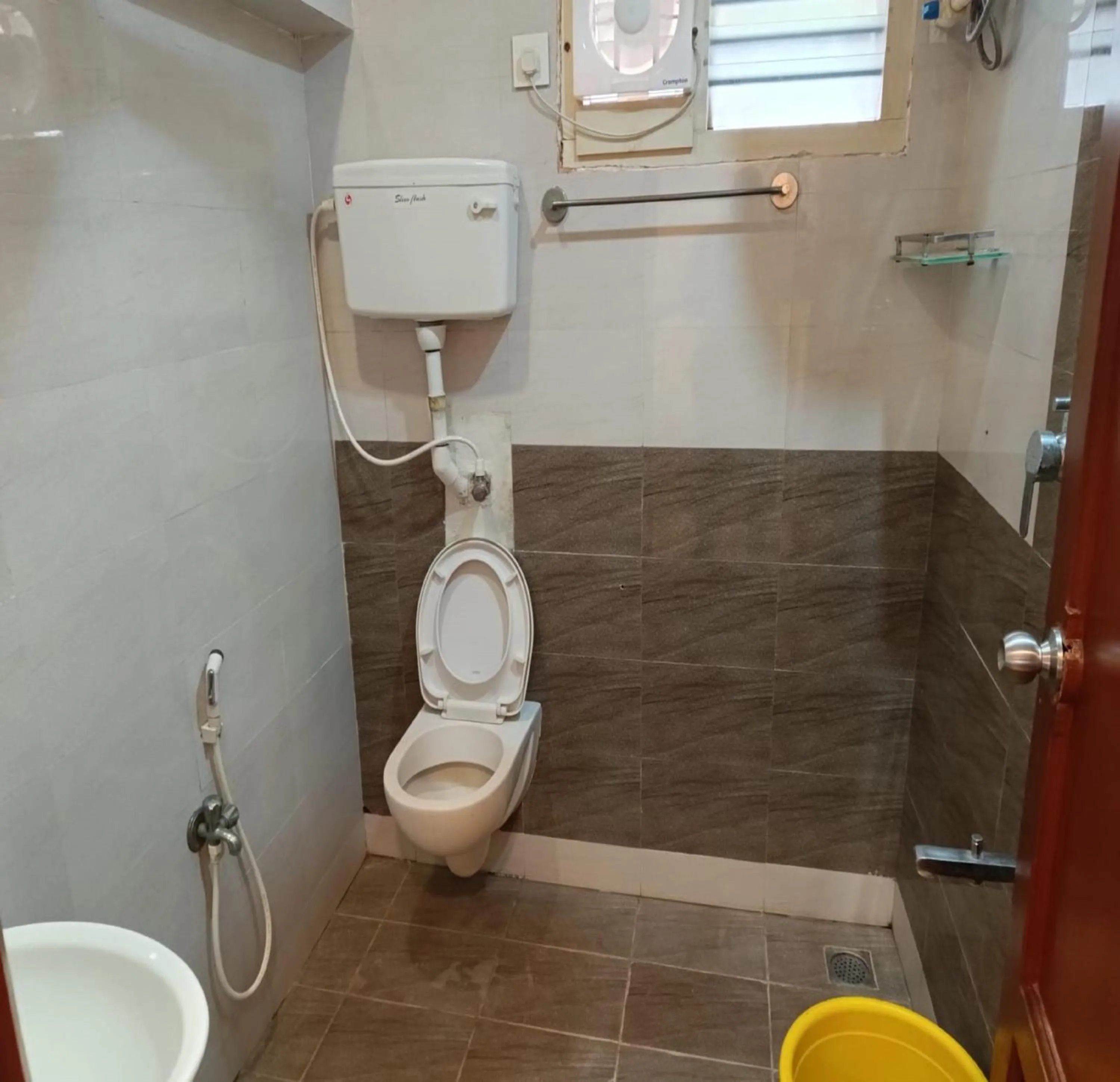 Shower in Azhagappa Residency