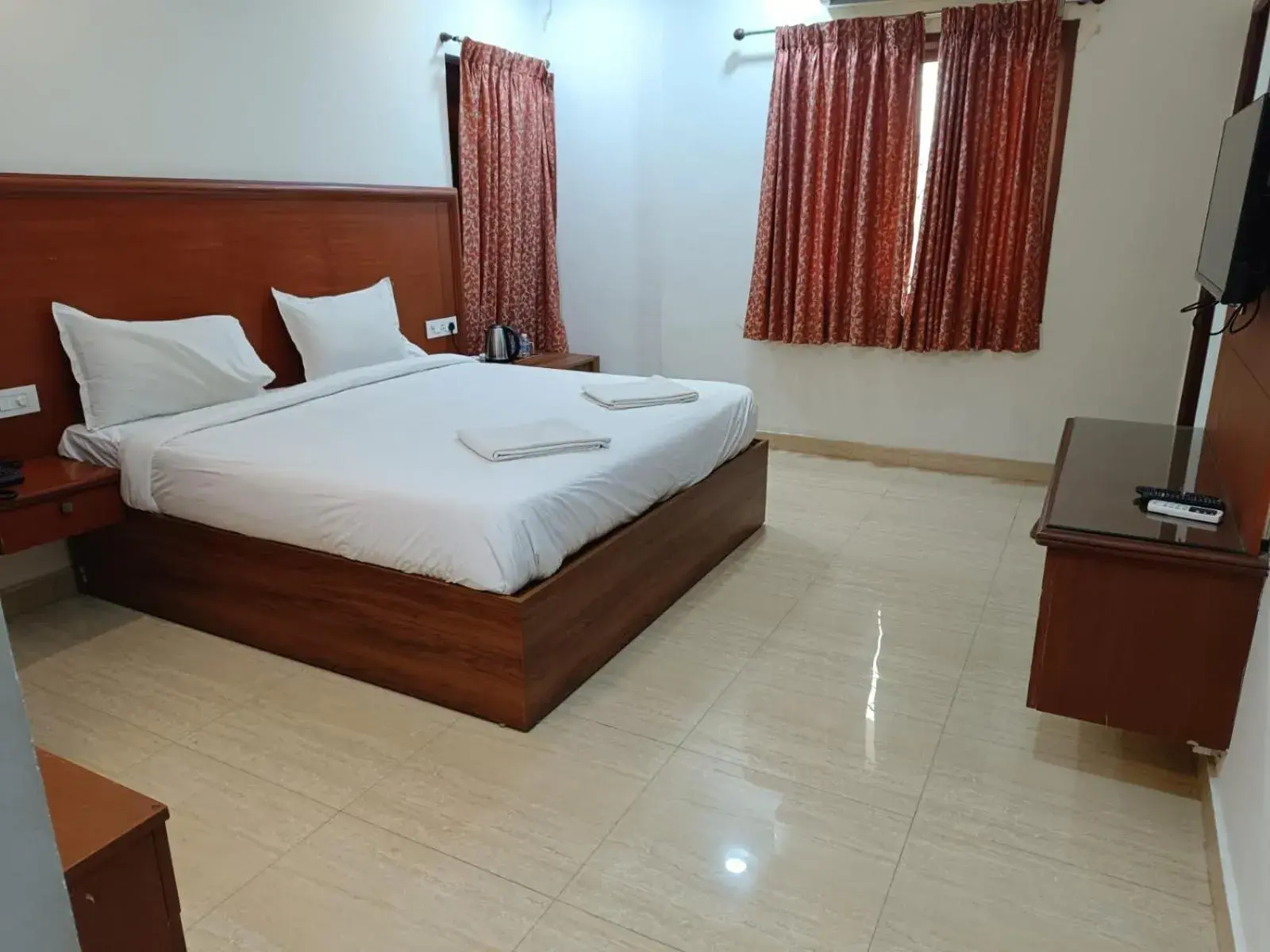 Bed in Azhagappa Residency Bed in Azhagappa Residency